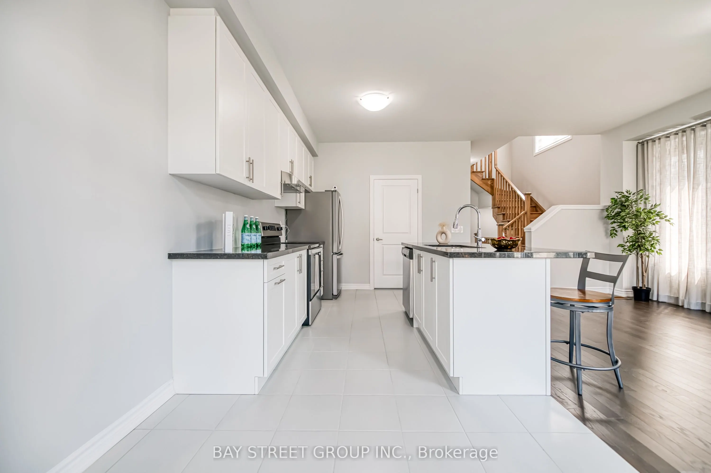 32 Jessica Antonella Street