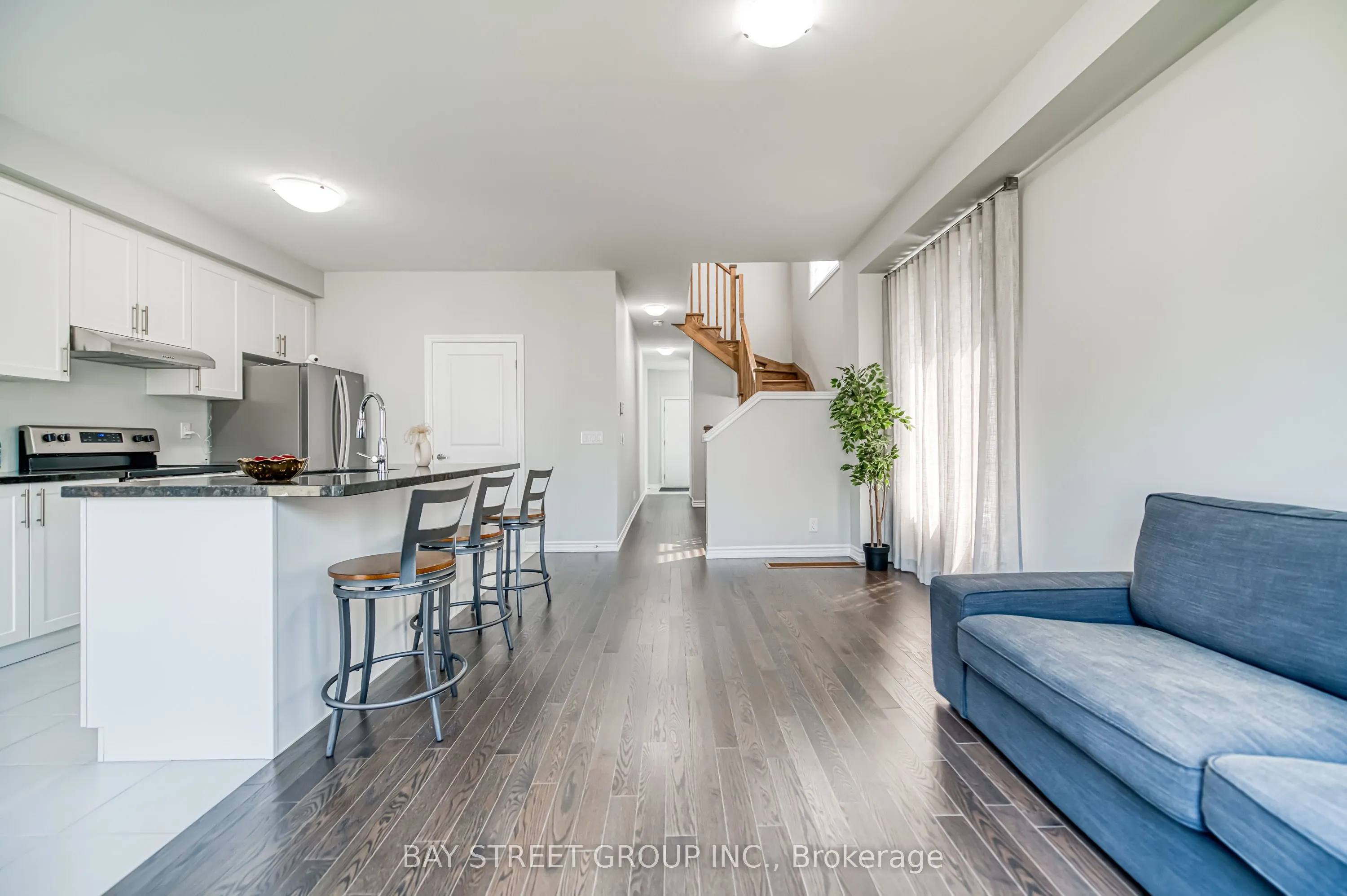 32 Jessica Antonella Street