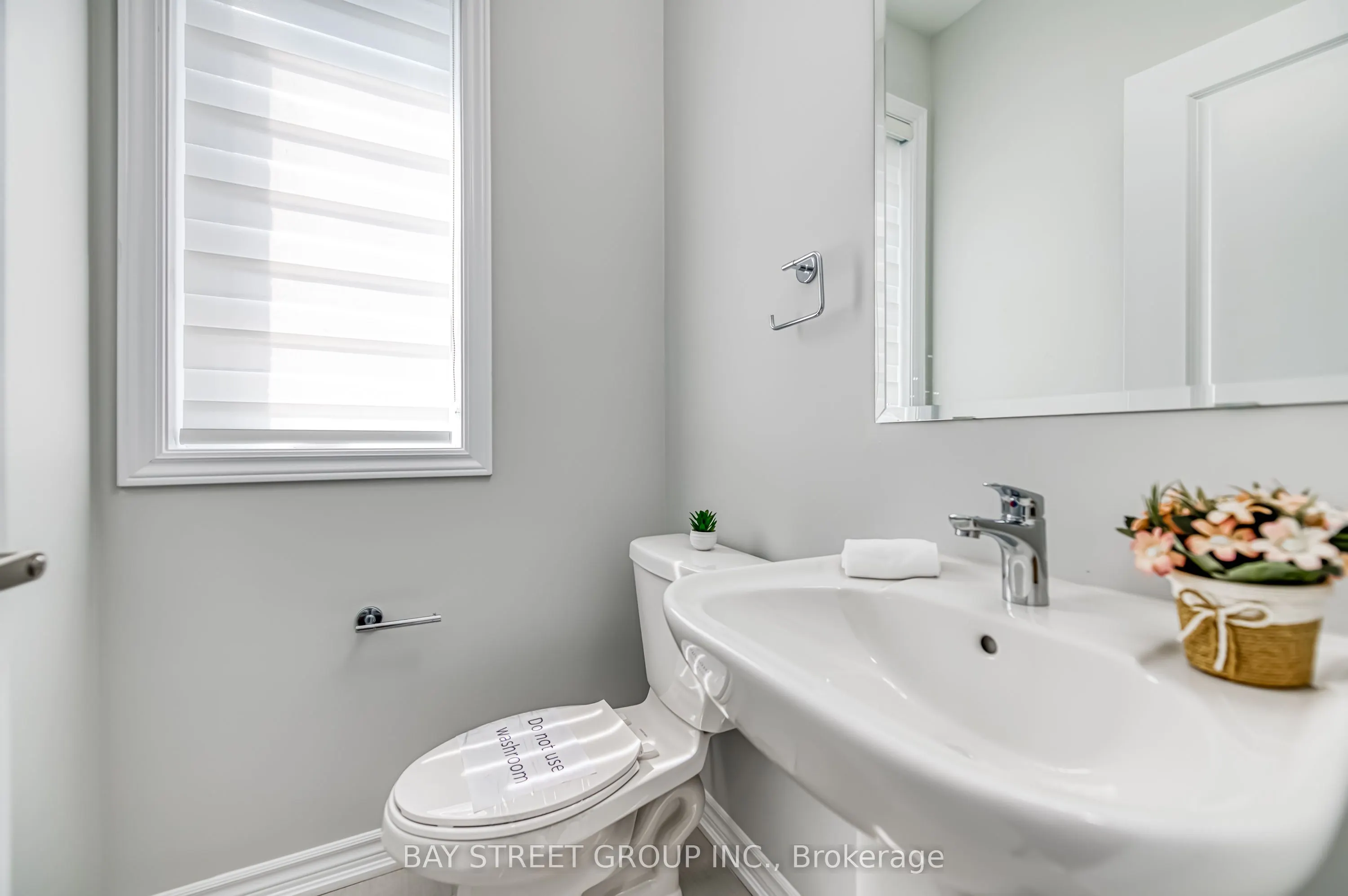 32 Jessica Antonella Street