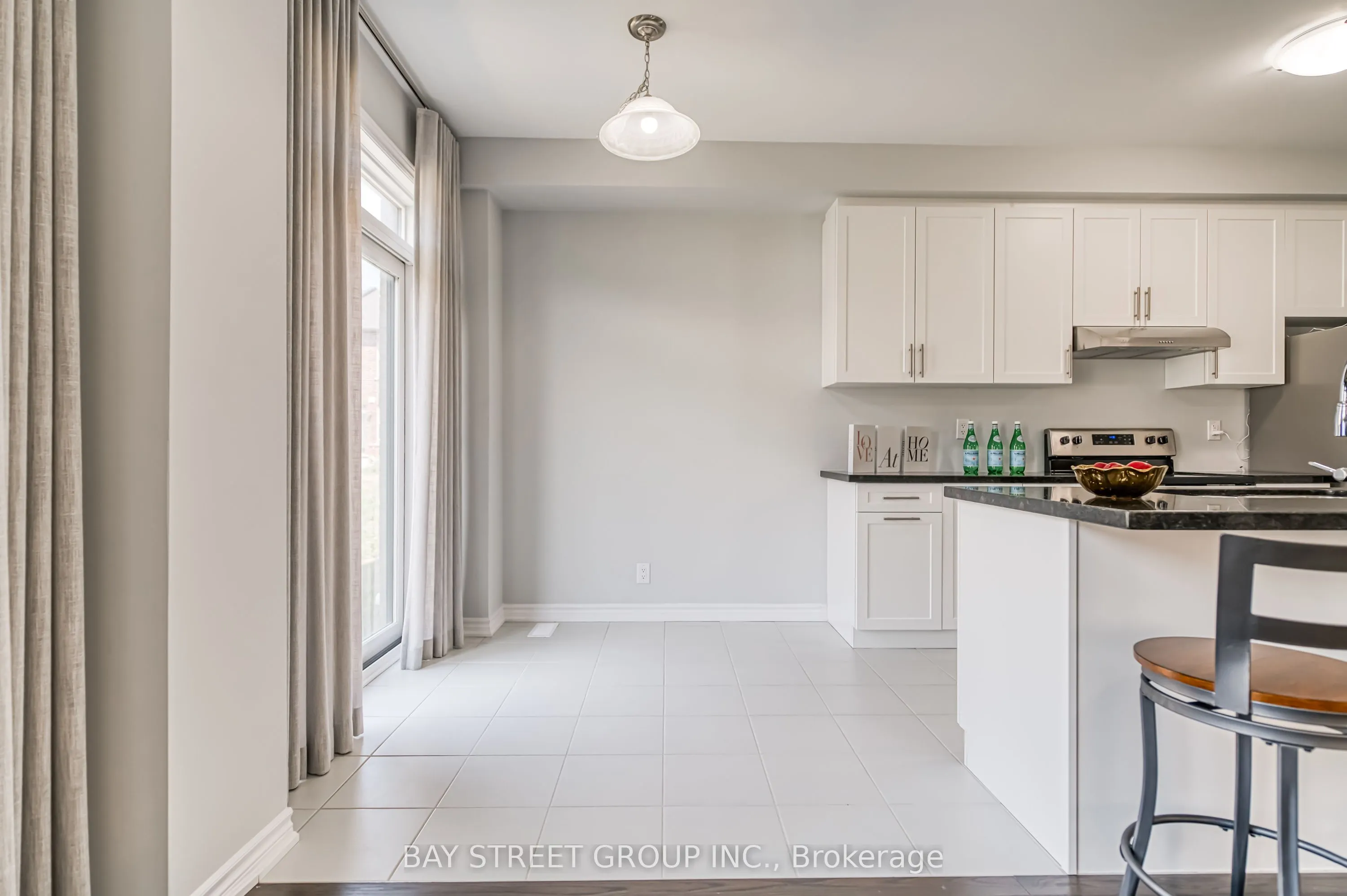 32 Jessica Antonella Street