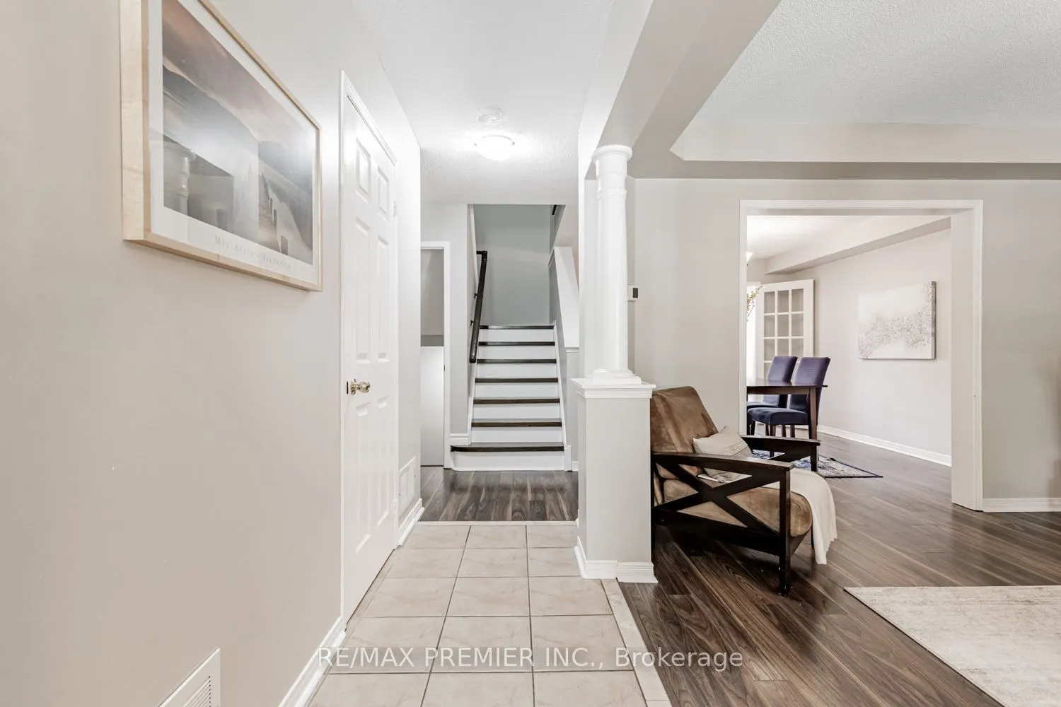 215 Equator Crescent