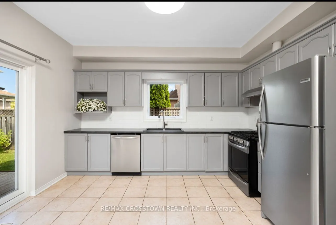 1937 Wilson Street W