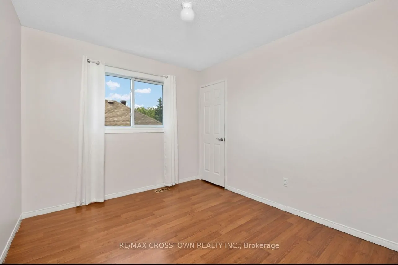 1937 Wilson Street W