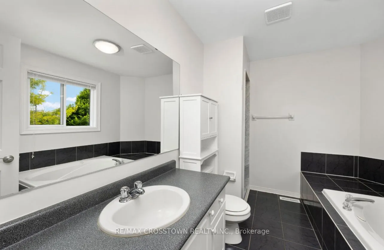 1937 Wilson Street W