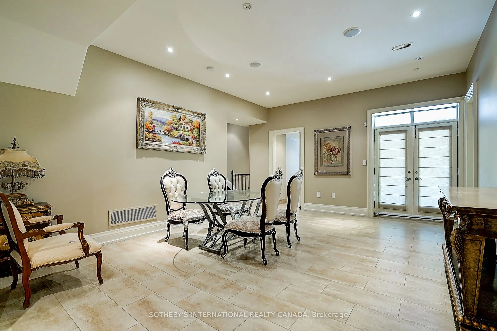 71 Grandvista Crescent