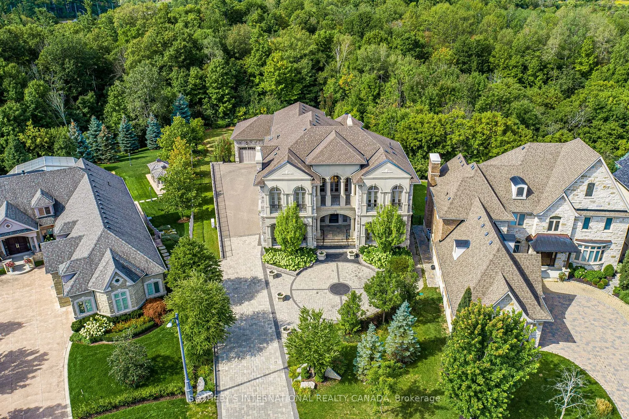 71 Grandvista Crescent