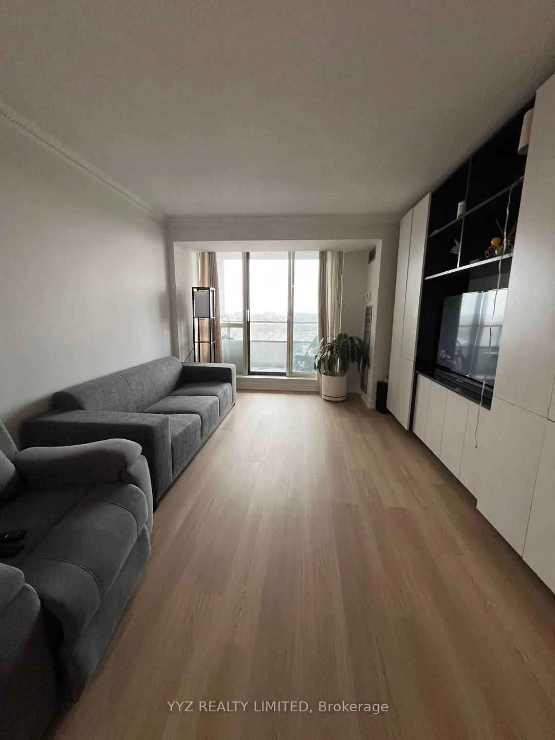 343 Clark Avenue W, #1104