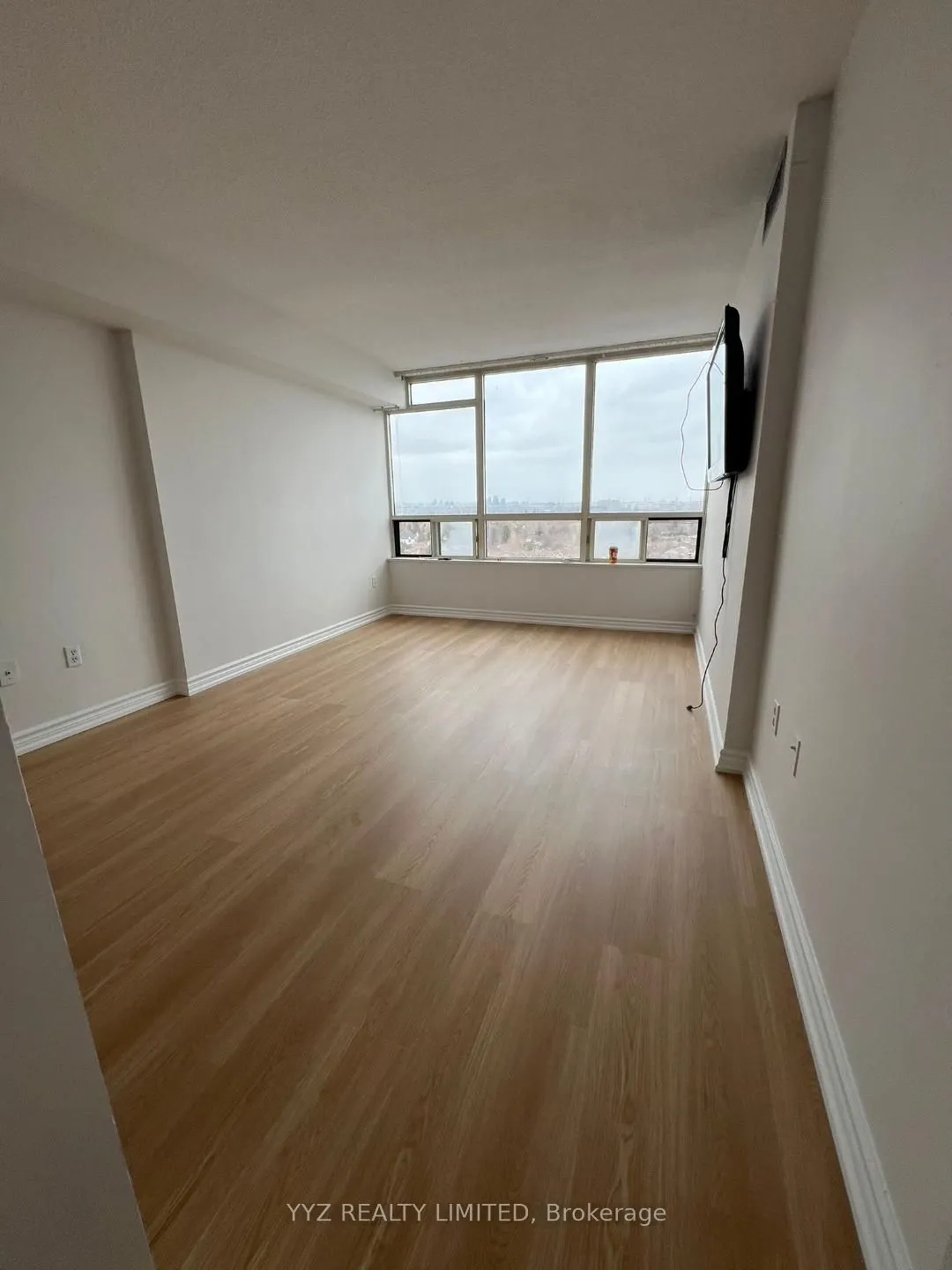 343 Clark Avenue W, #1104