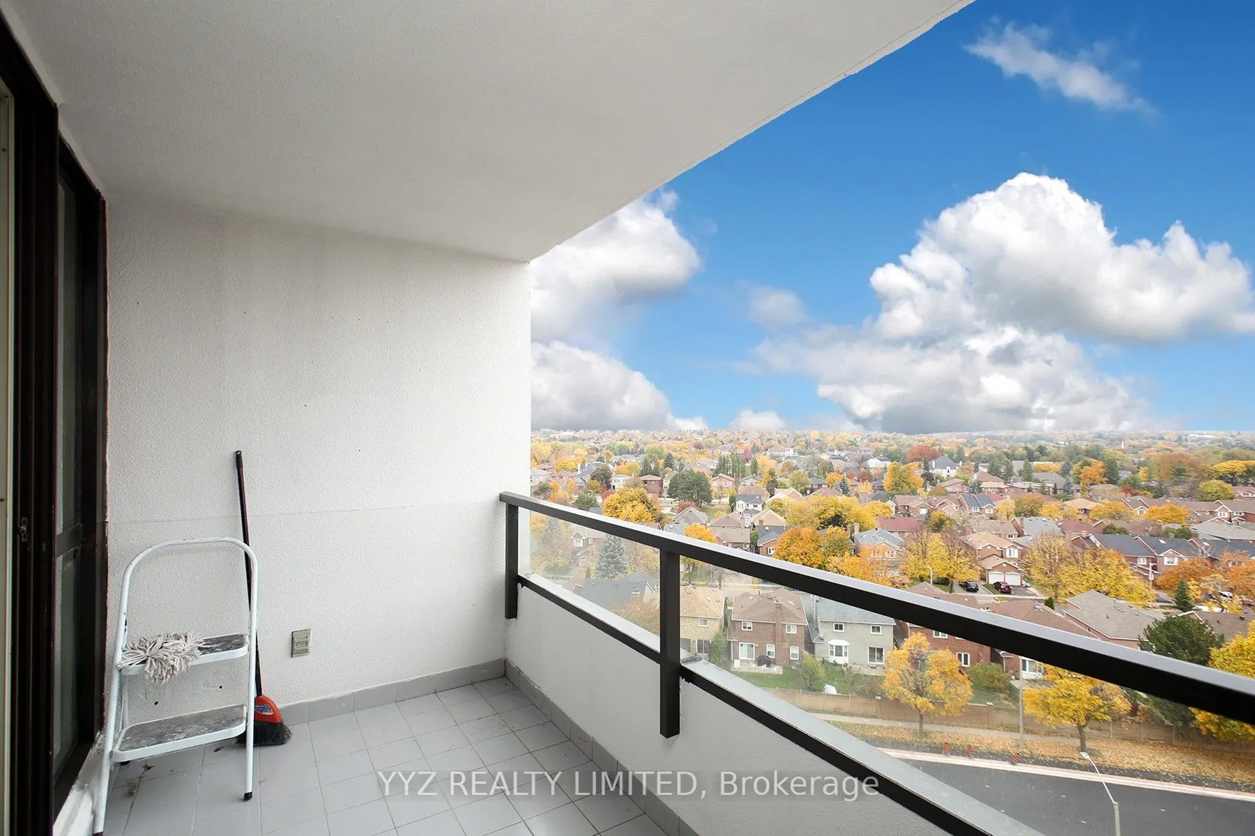 343 Clark Avenue W, #1104