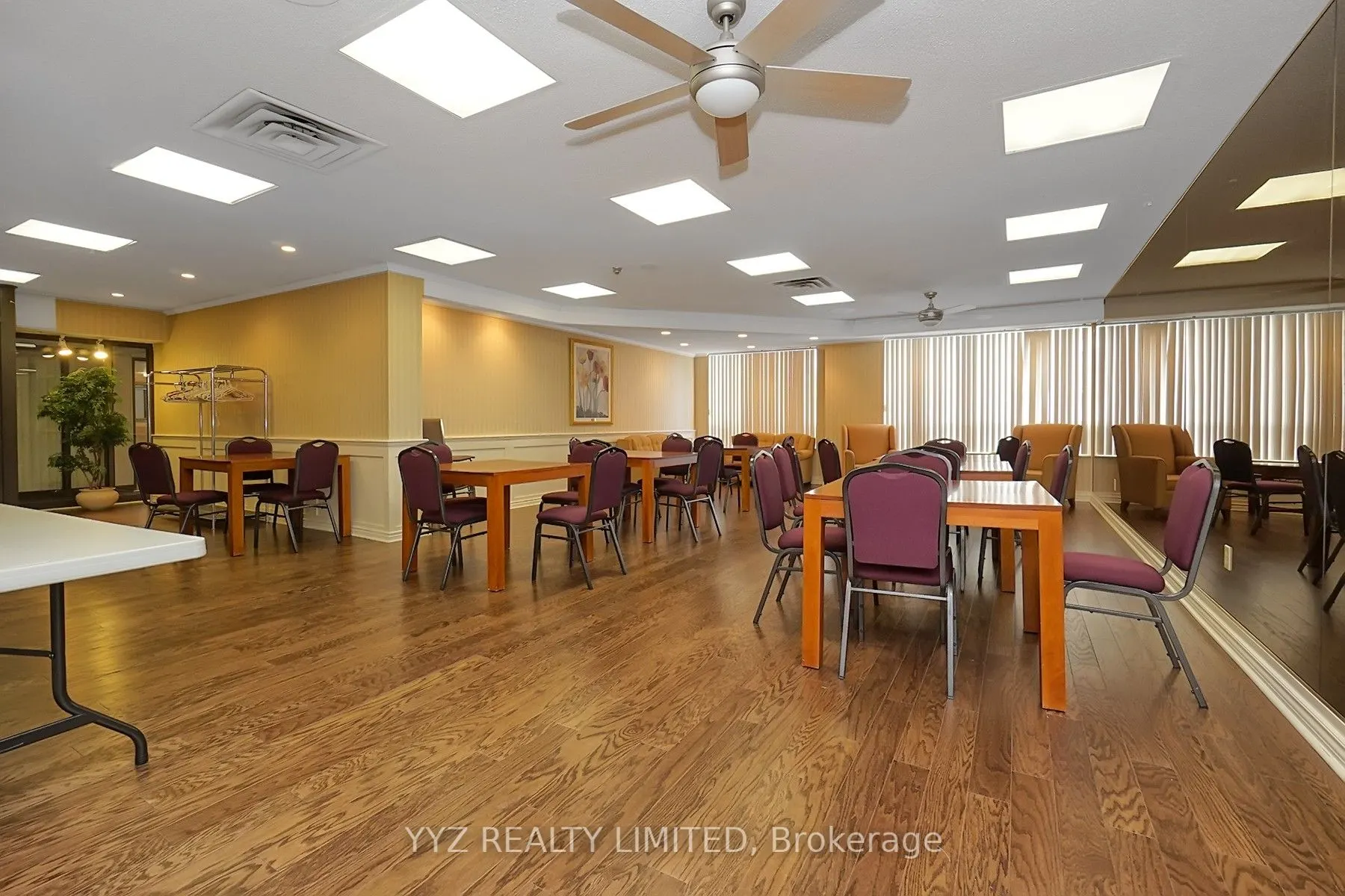 343 Clark Avenue W, #1104