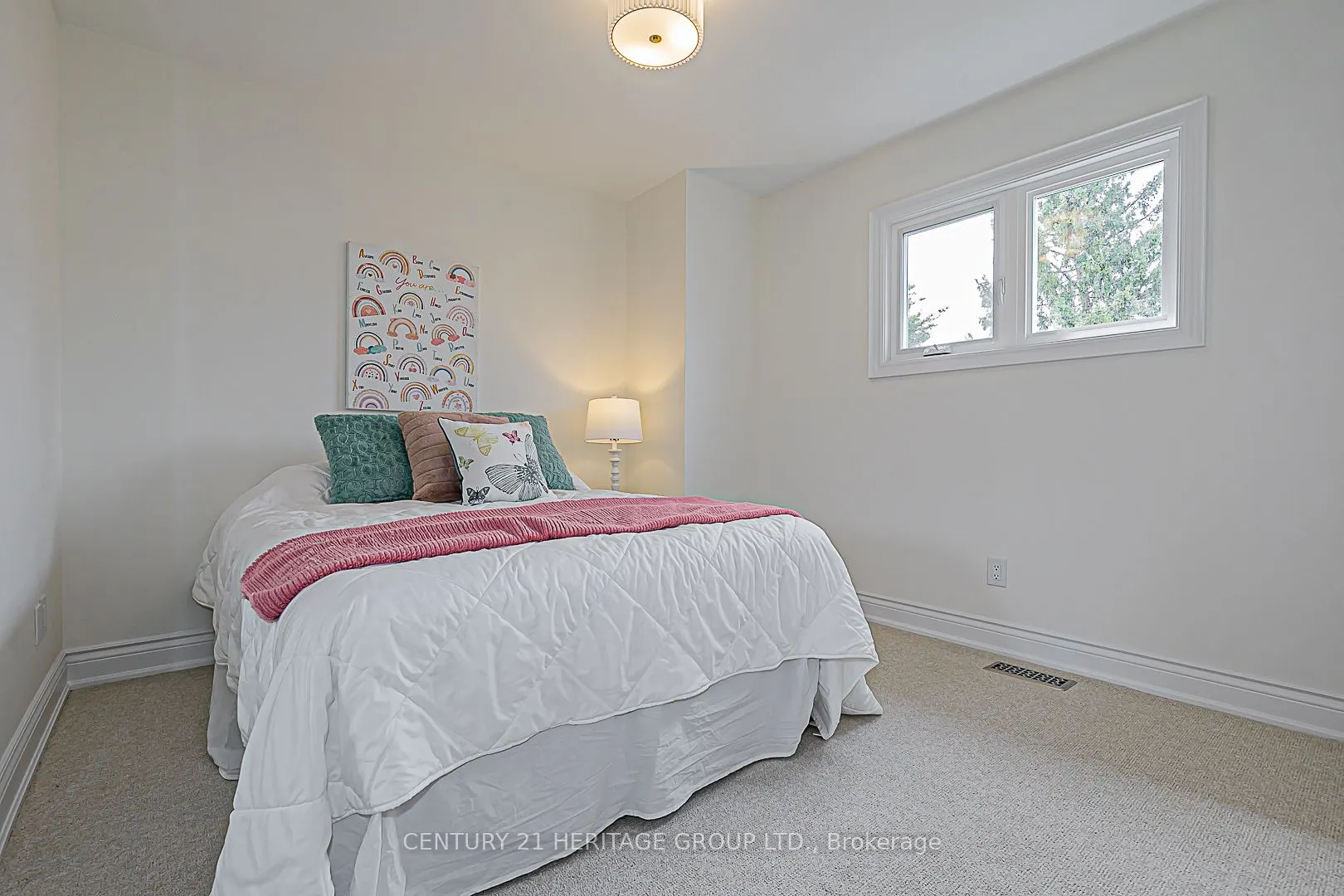 35 Buchanan Crescent