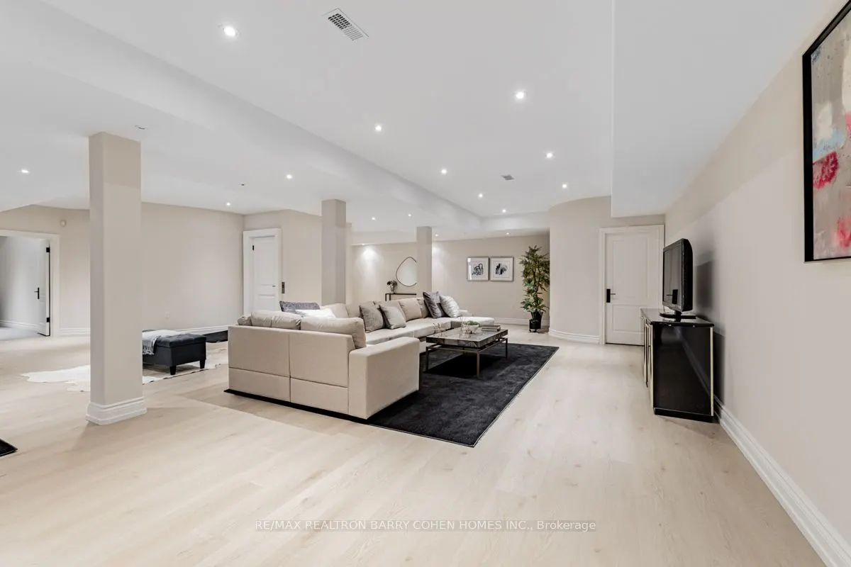 31 Thornbank Road