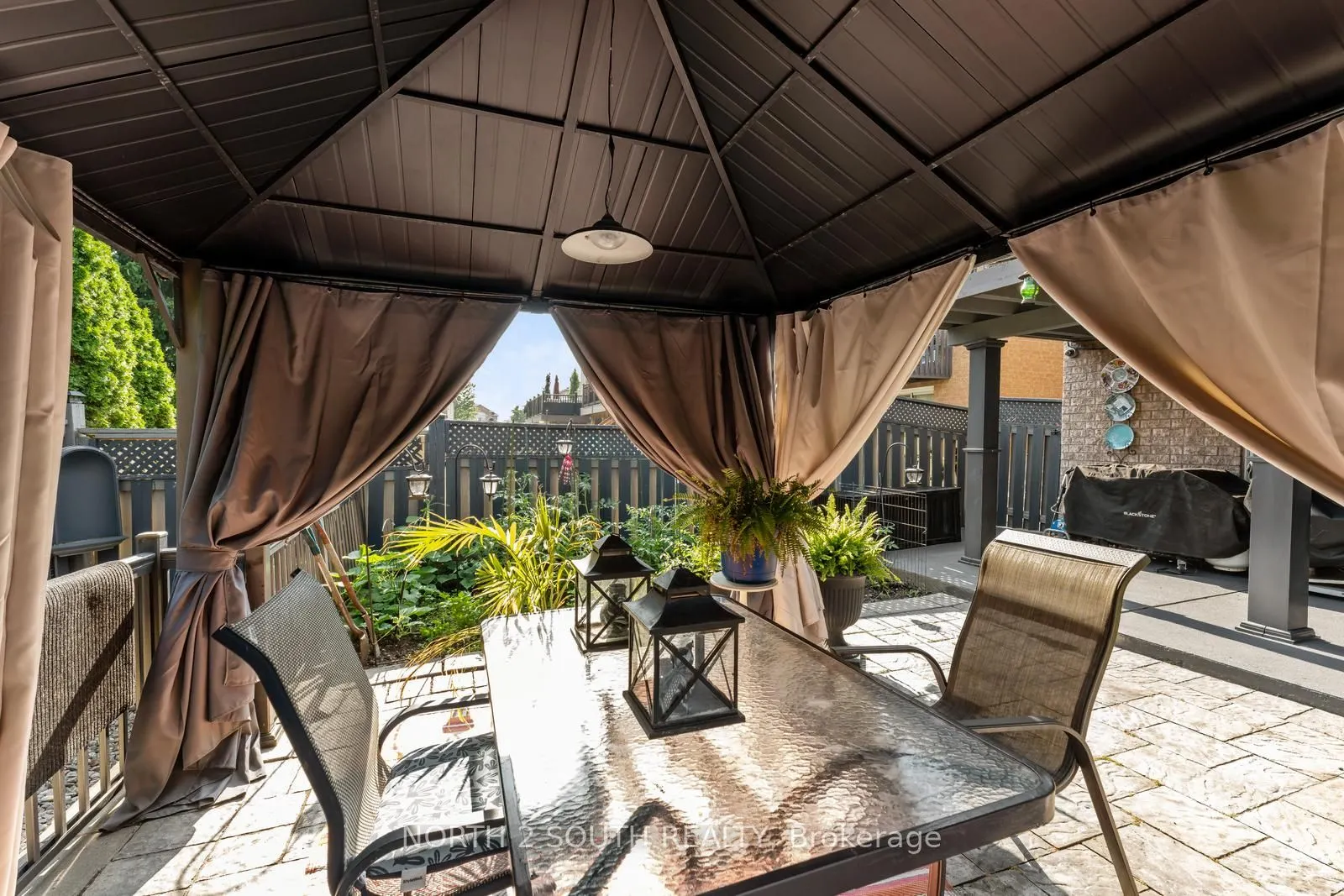121 Royal Pine Avenue