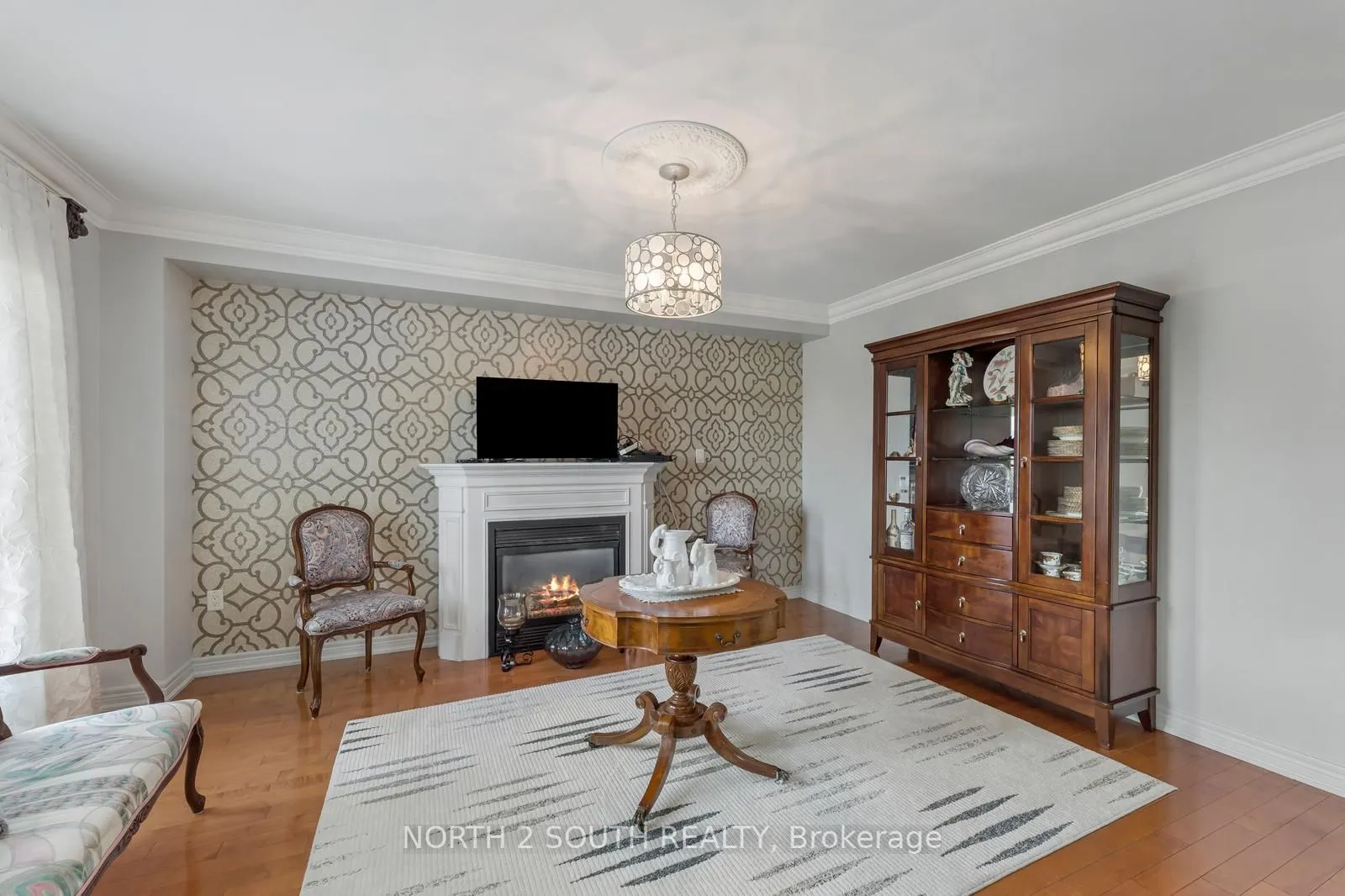 121 Royal Pine Avenue