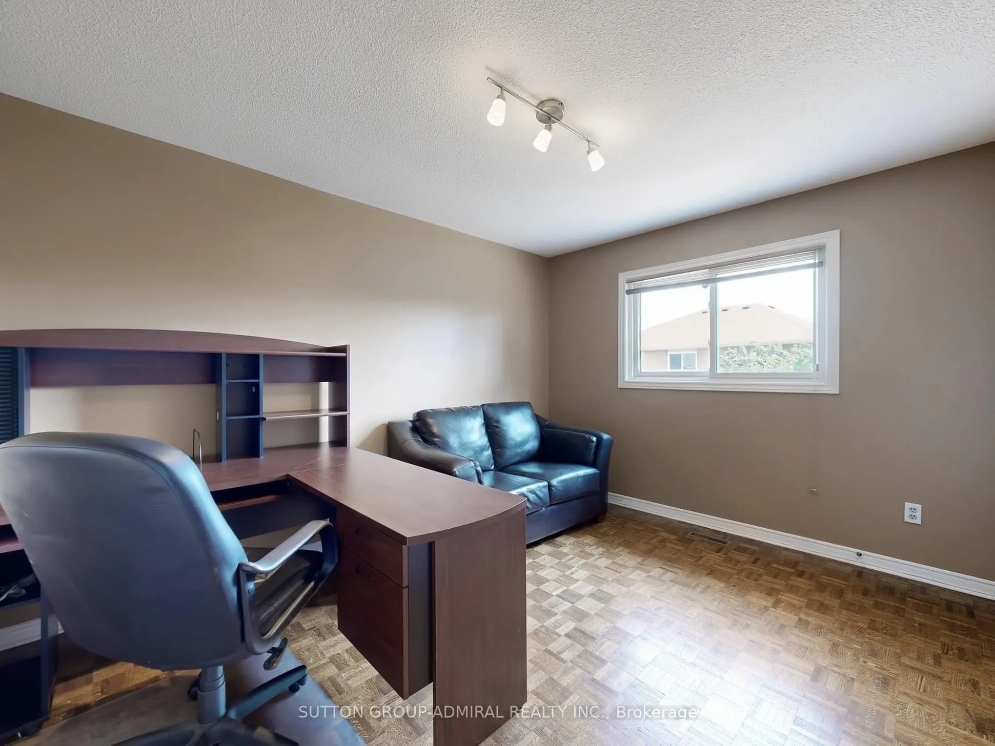 236 Russet Way