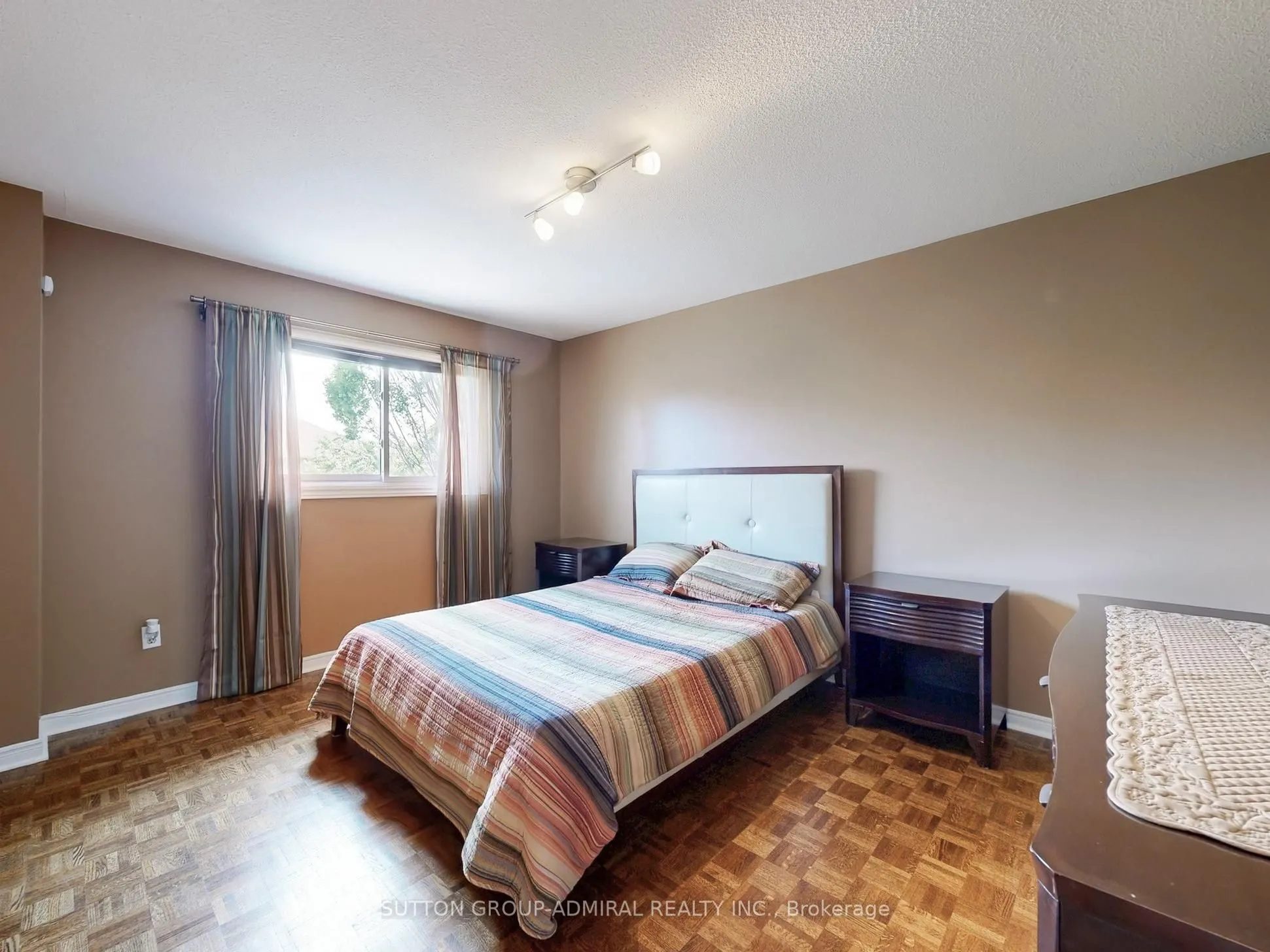 236 Russet Way