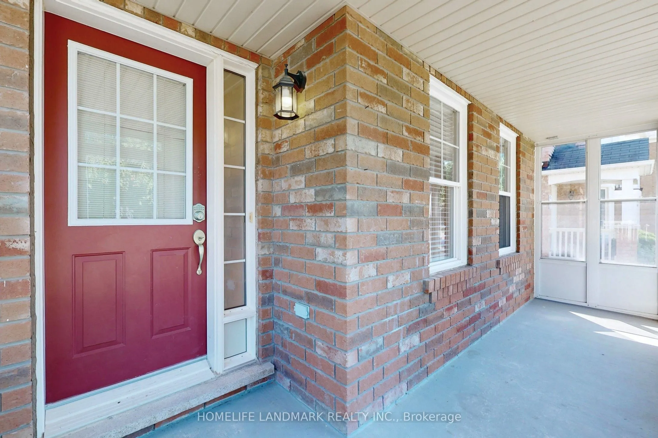 37 Roy Rainey Avenue, #(Main & Second Floor)