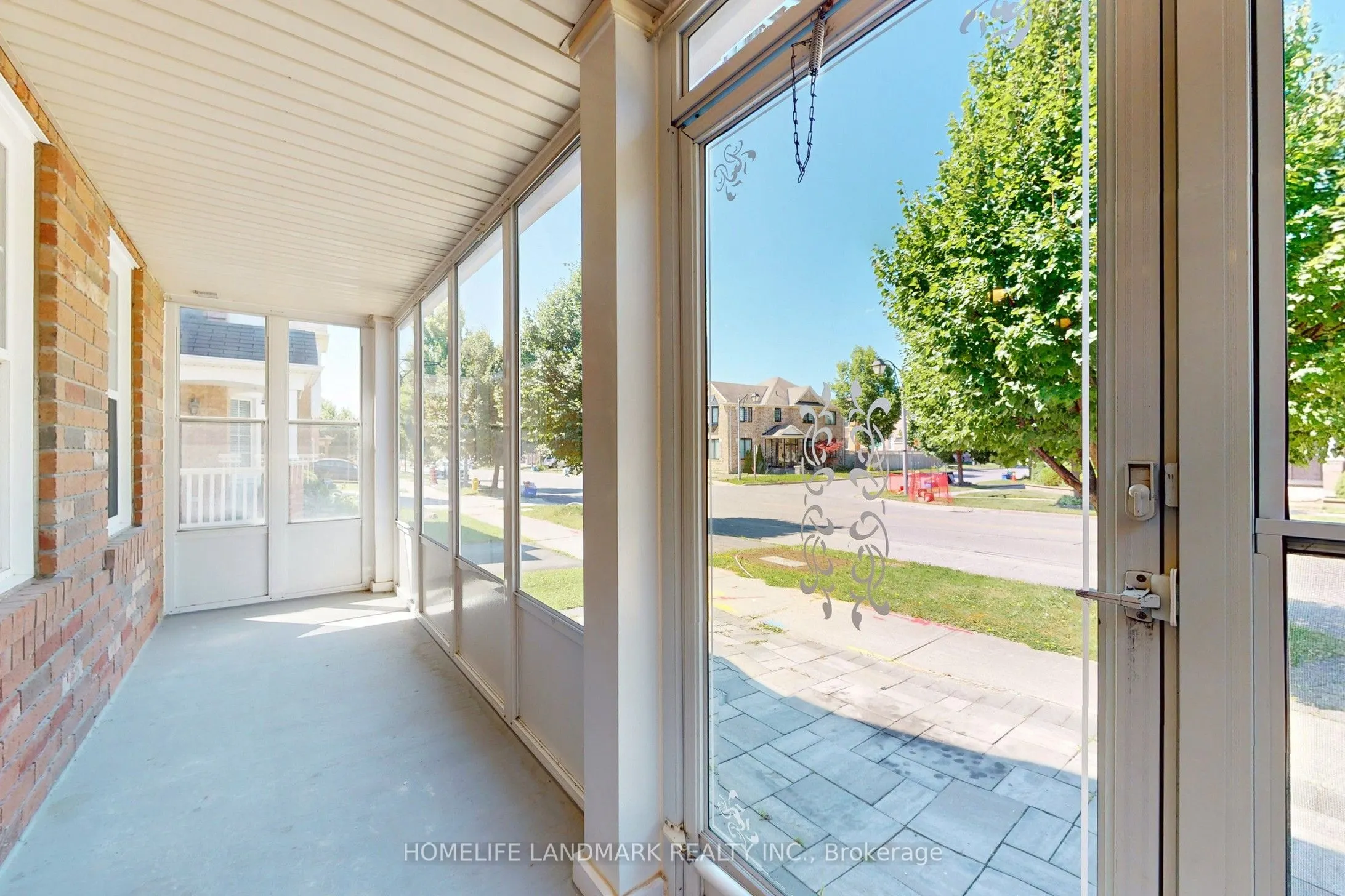 37 Roy Rainey Avenue, #(Main & Second Floor)