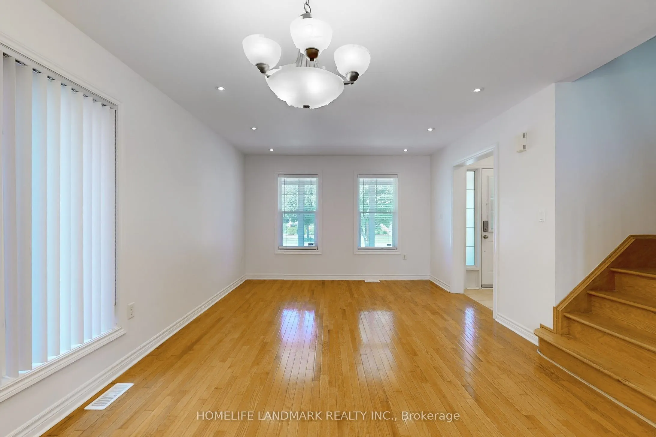 37 Roy Rainey Avenue, #(Main & Second Floor)