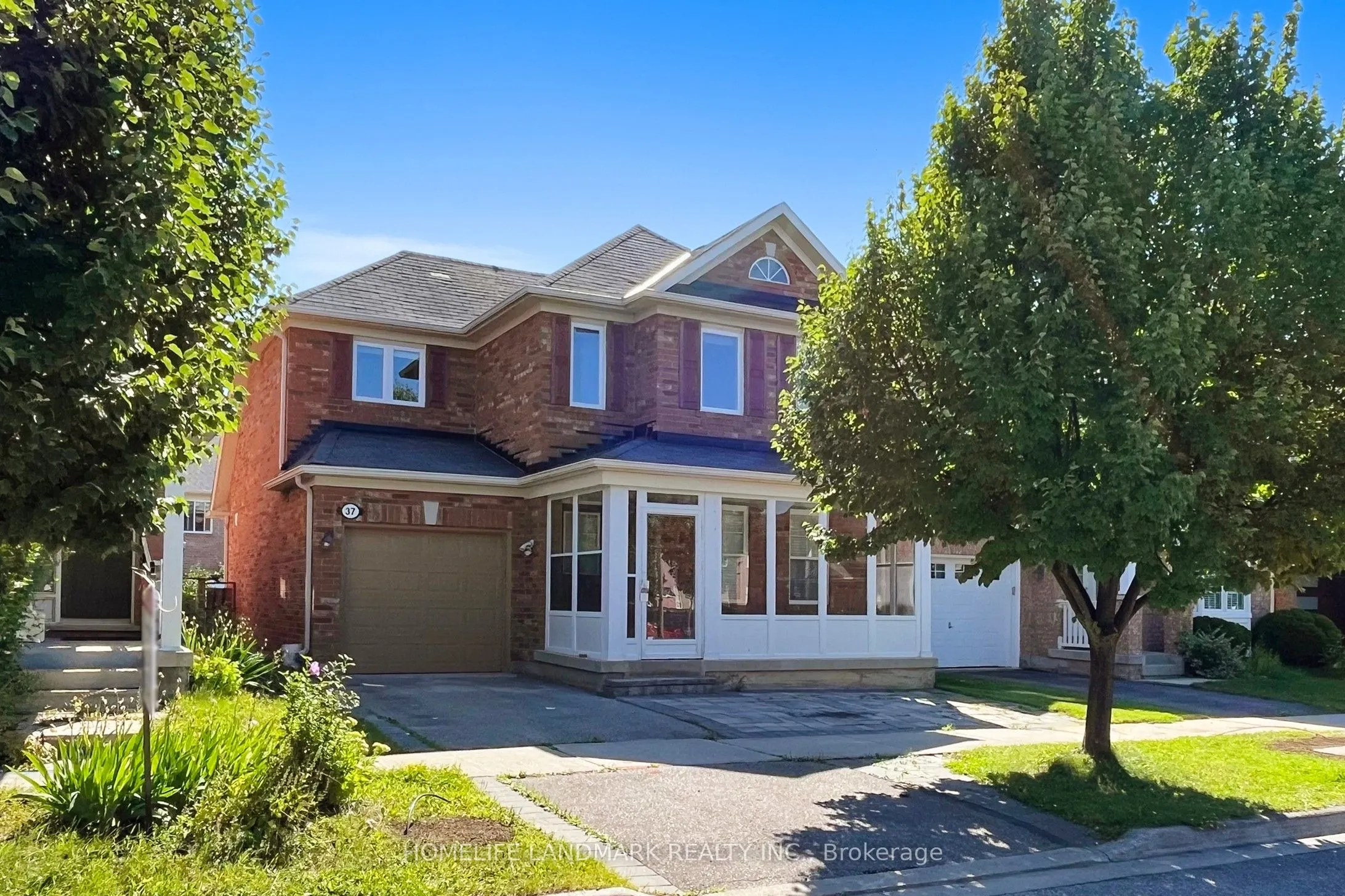 37 Roy Rainey Avenue, #(Main & Second Floor)