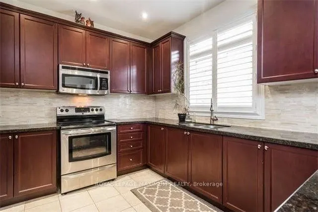 38 Credo Drive