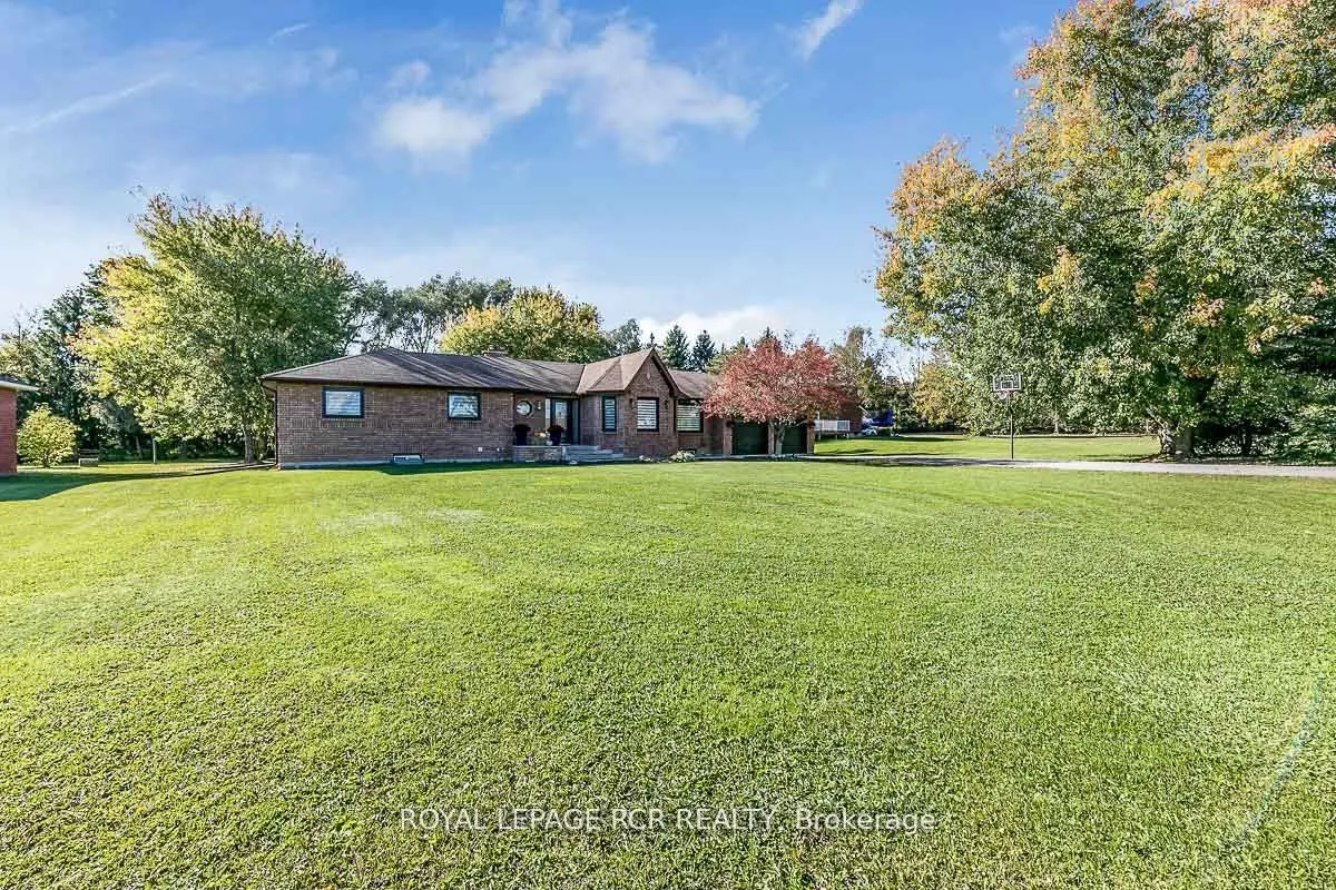 4372 10 Side Road