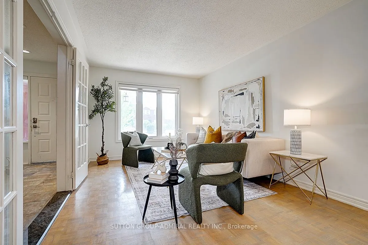 11 San Marko Place
