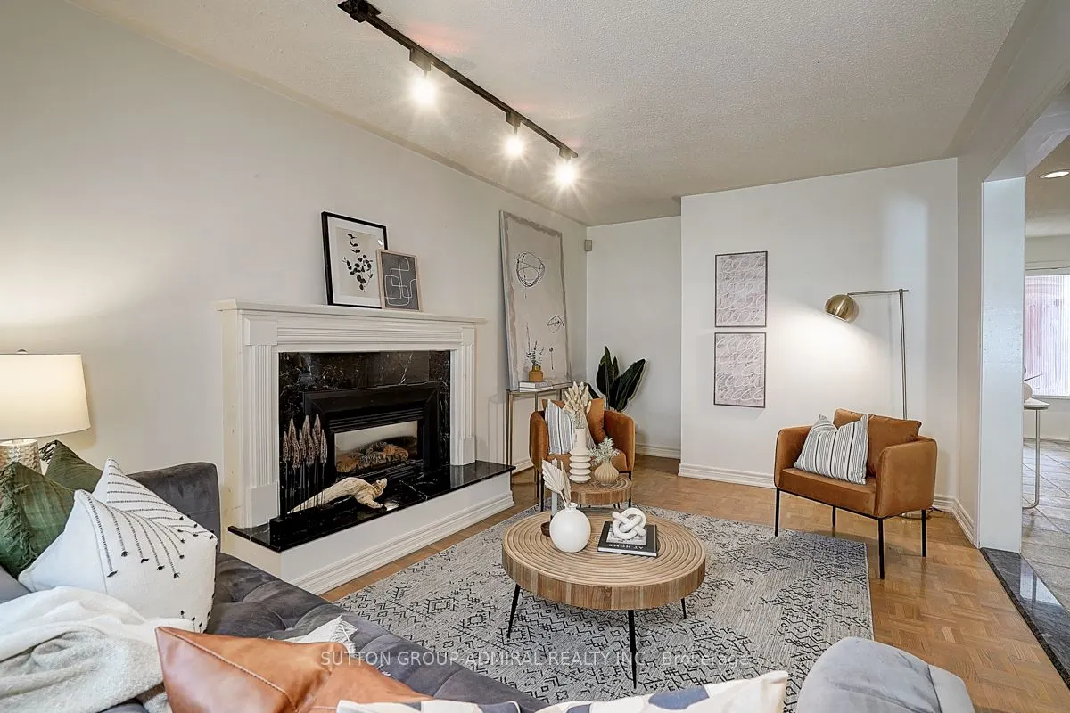 11 San Marko Place
