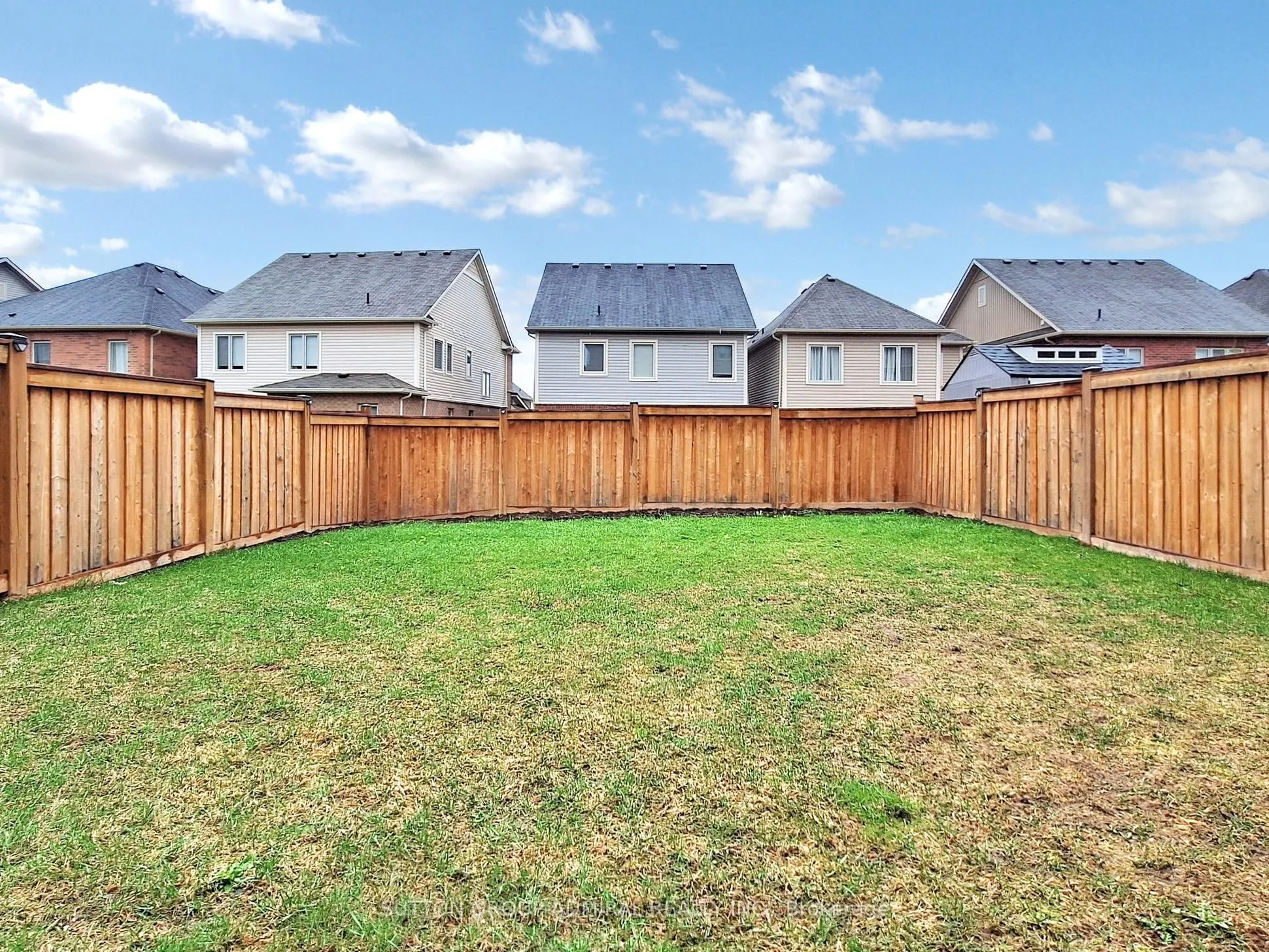 22 Casserley (Lower) Crescent
