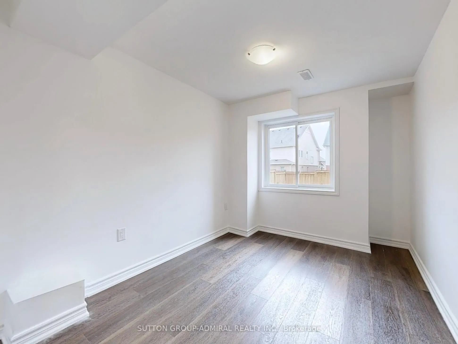 22 Casserley (Lower) Crescent