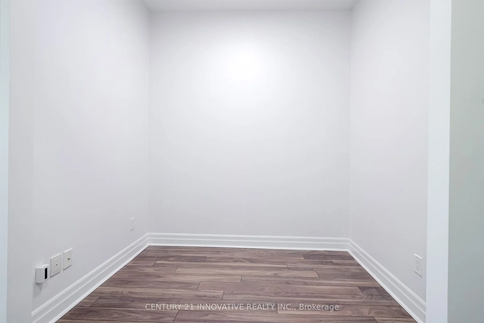8130 Birchmount Road, #517