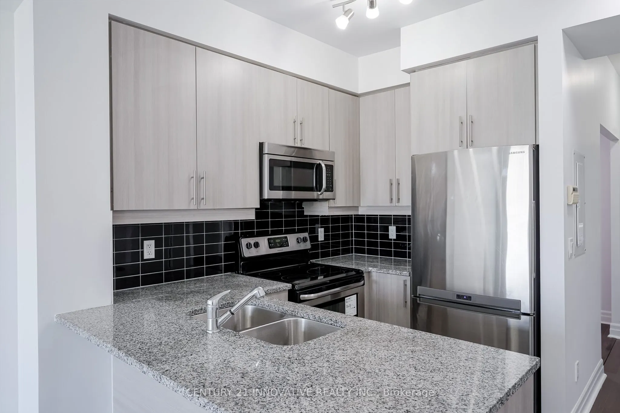 8130 Birchmount Road, #517