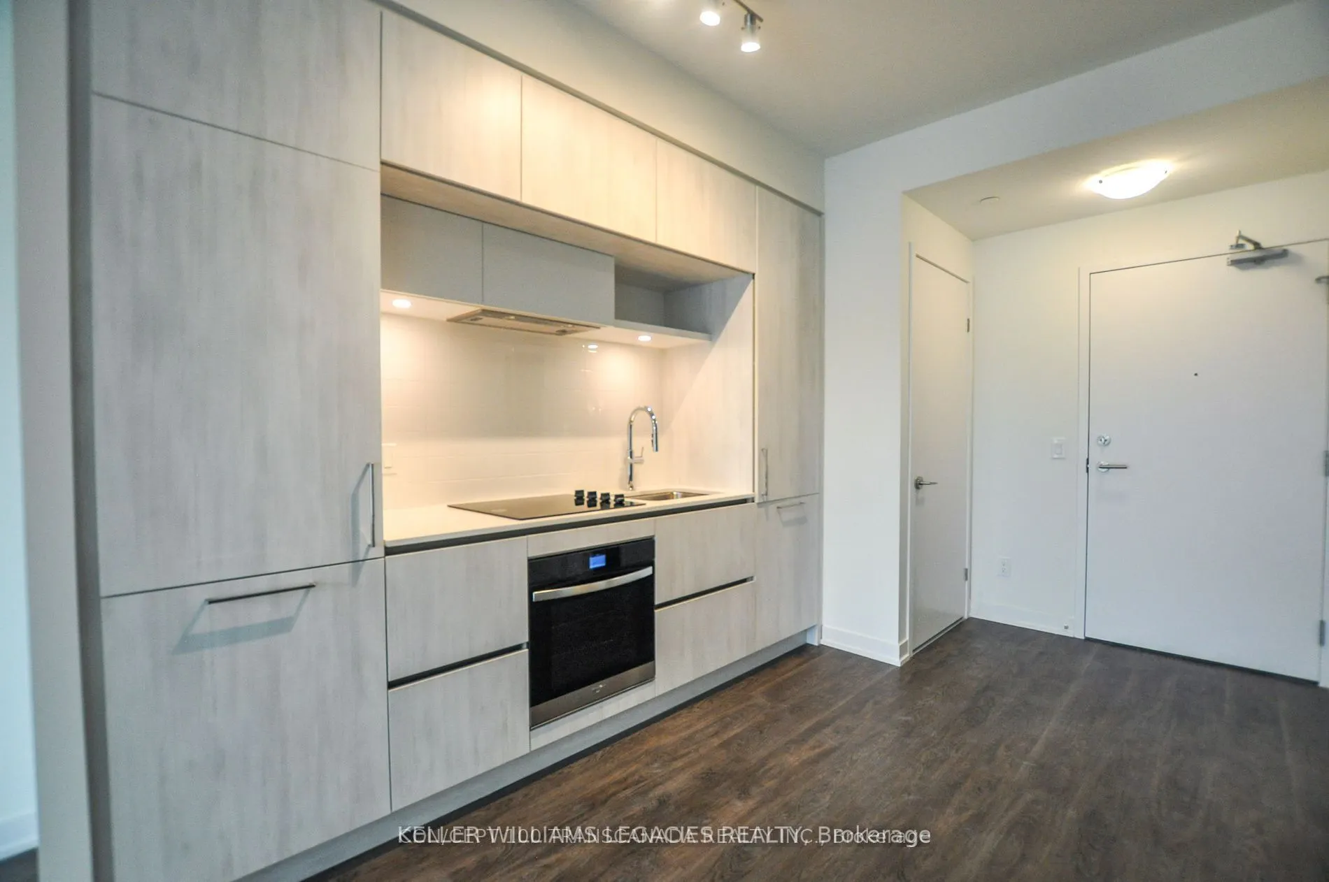 6 David Eyer Drive, #315