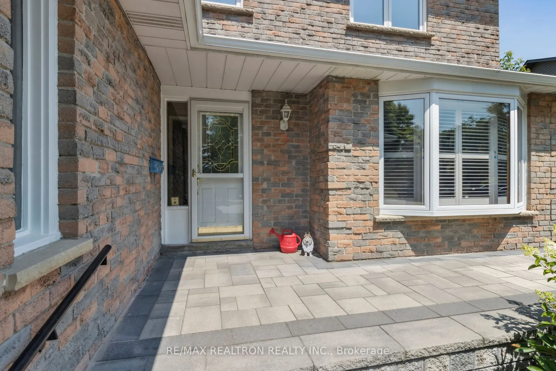 40 Manning Crescent