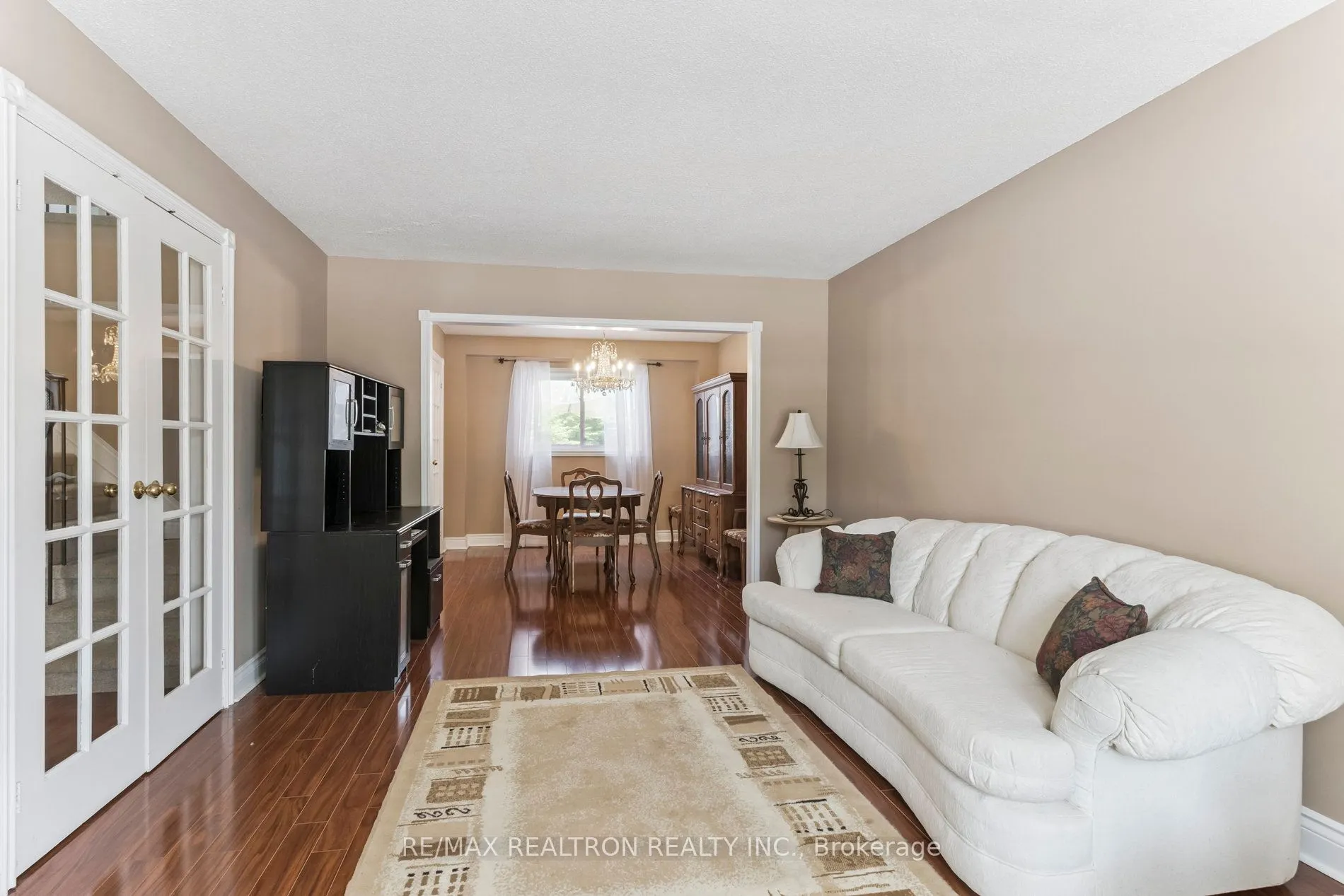 40 Manning Crescent