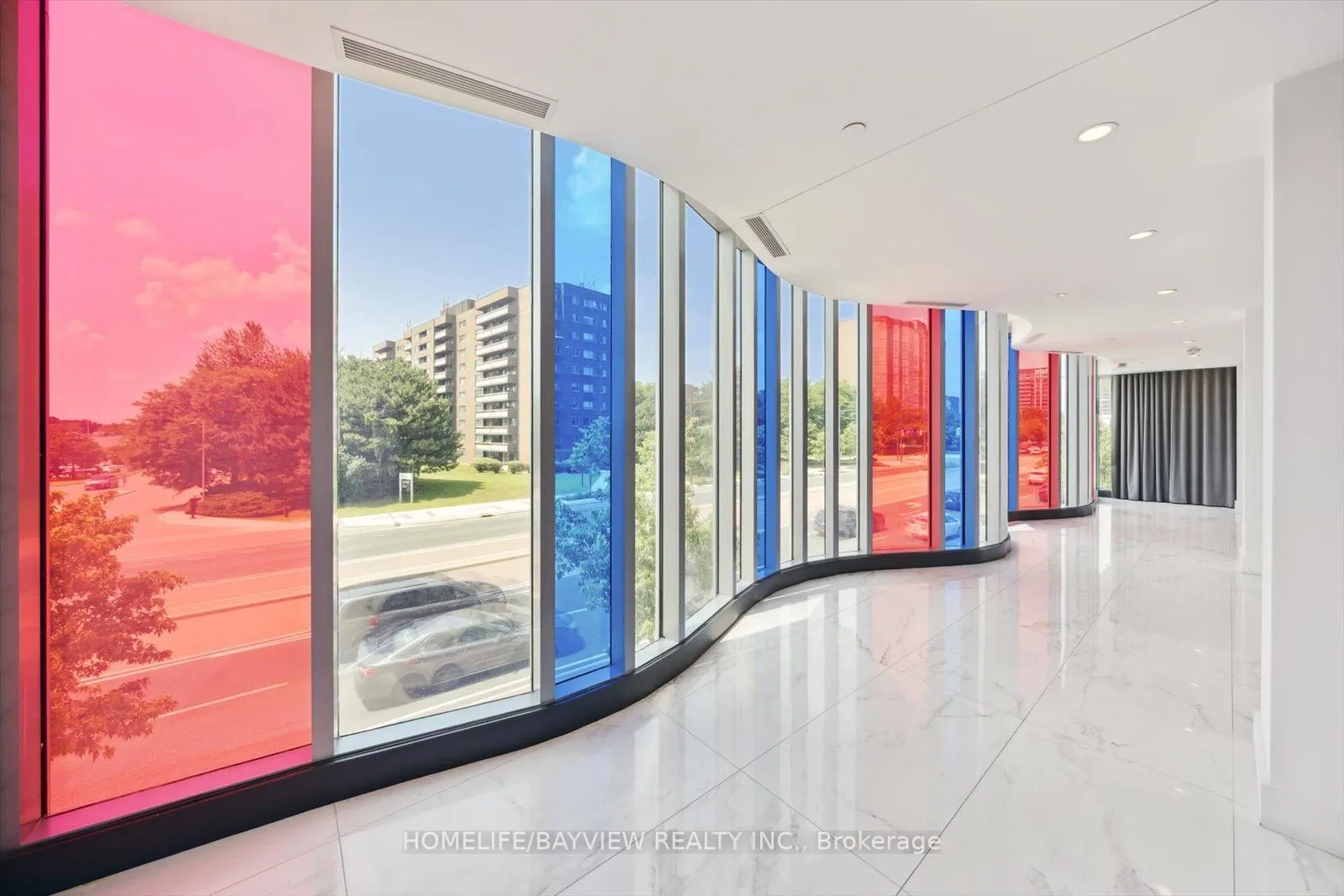 9471 Yonge Street, #220