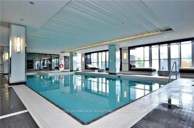 9471 Yonge Street, #220