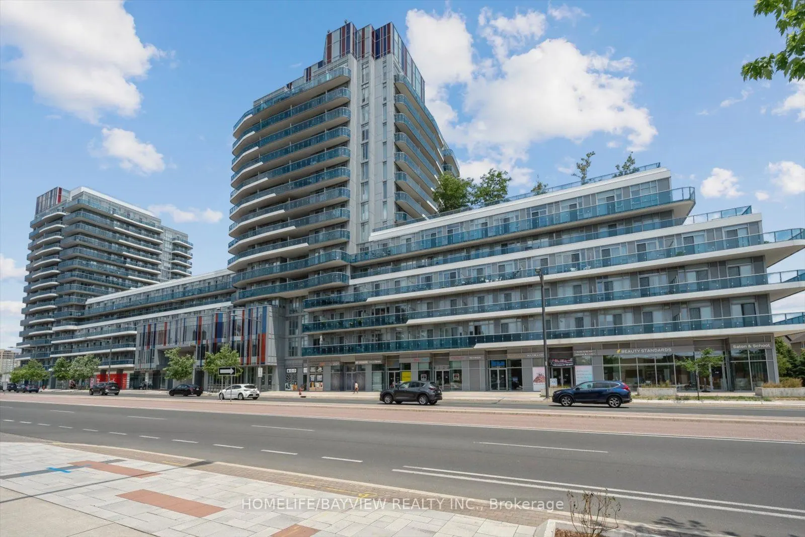 9471 Yonge Street, #220