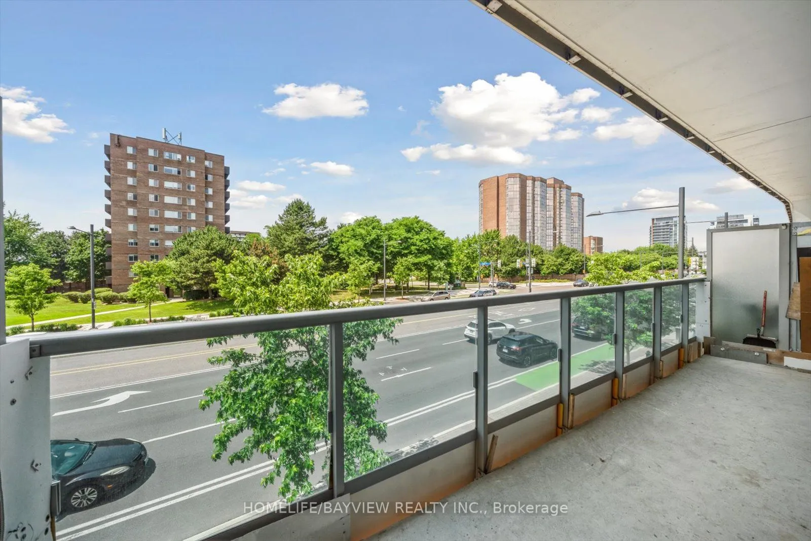 9471 Yonge Street, #220