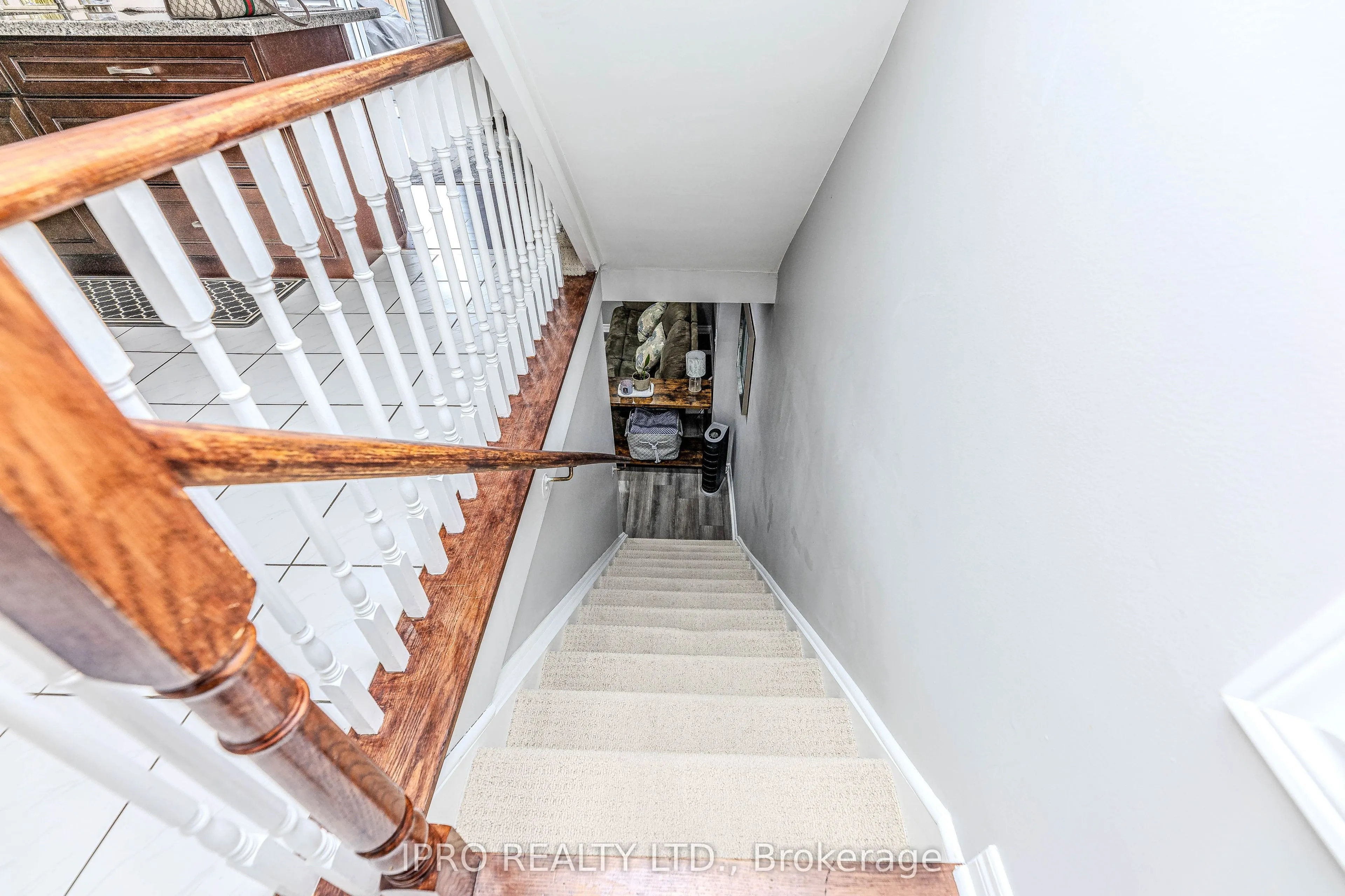78 Tania Crescent, #8