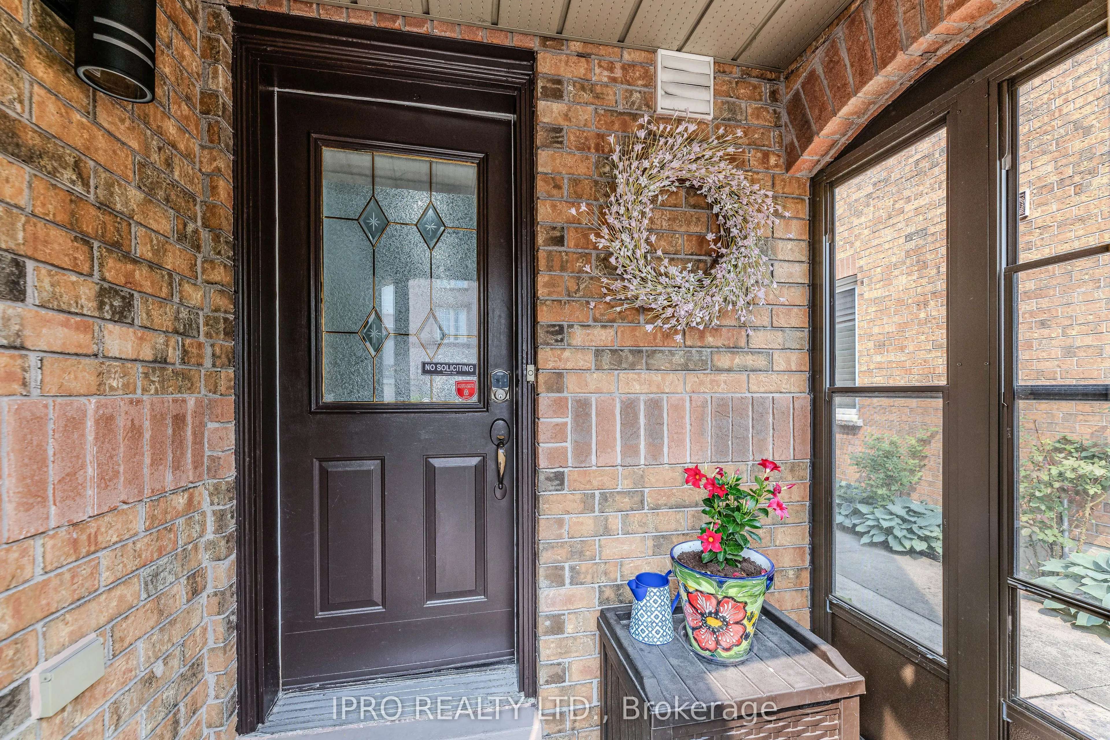 78 Tania Crescent, #8