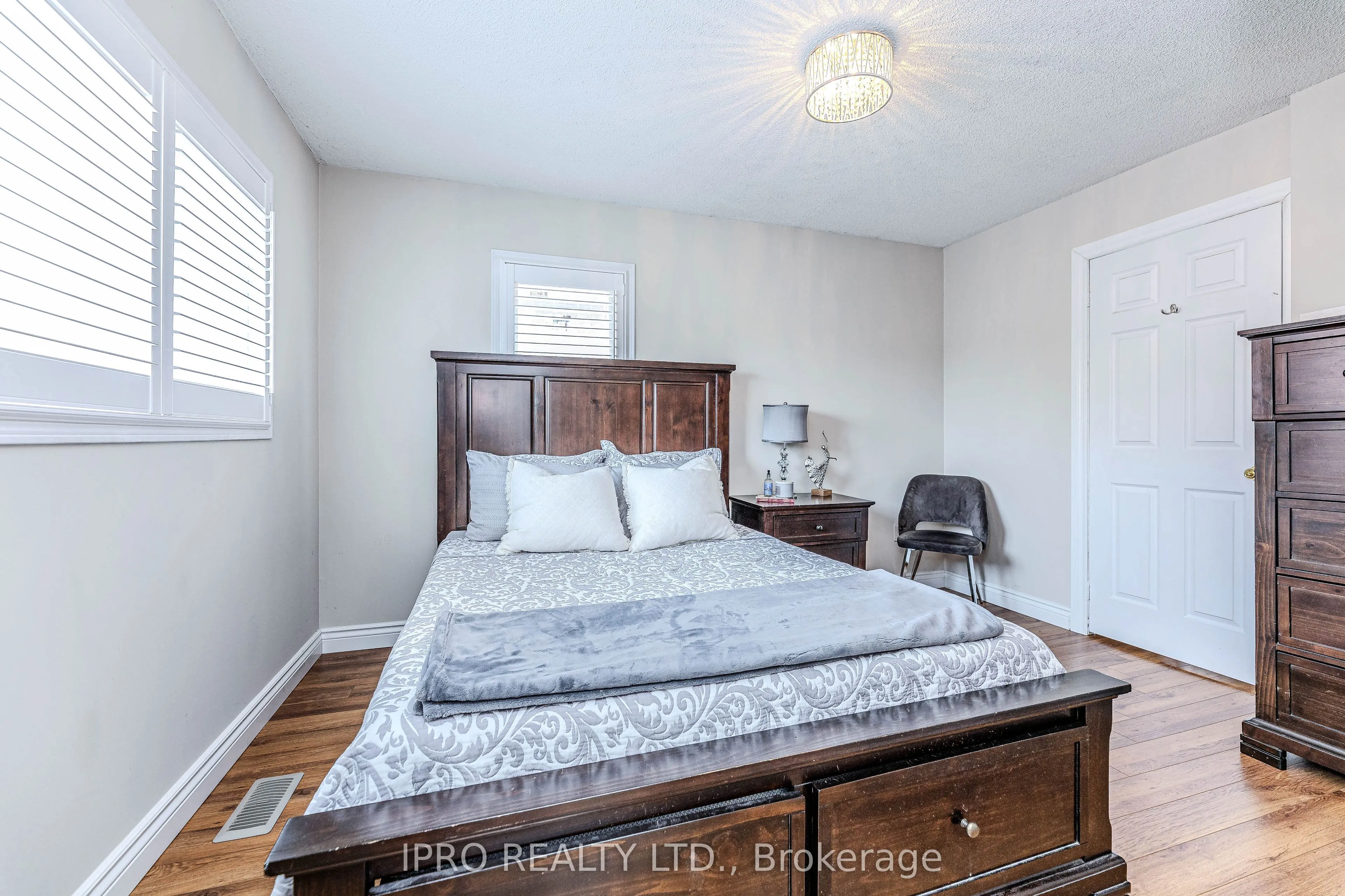 78 Tania Crescent, #8
