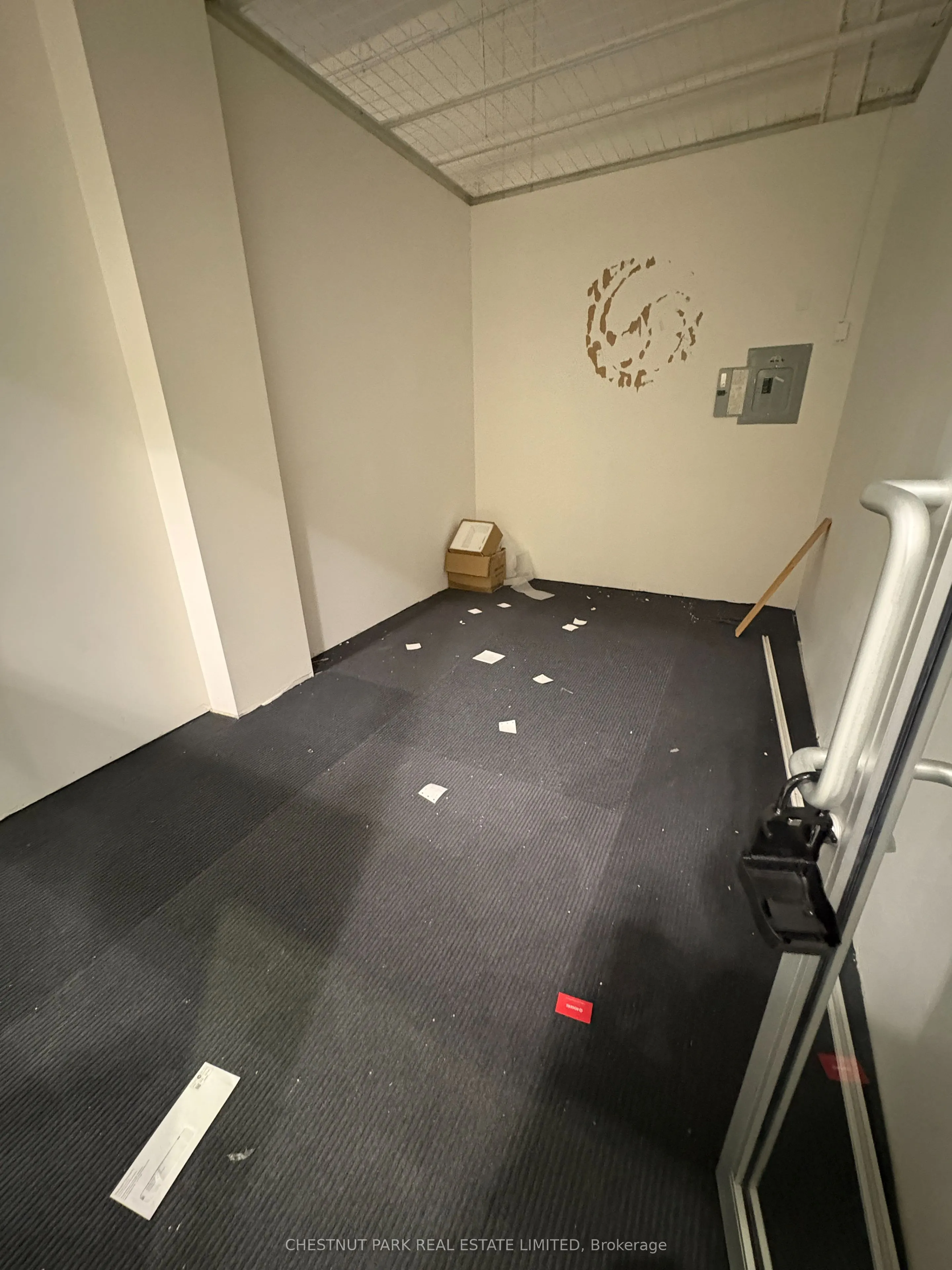7181 Yonge Street, #206