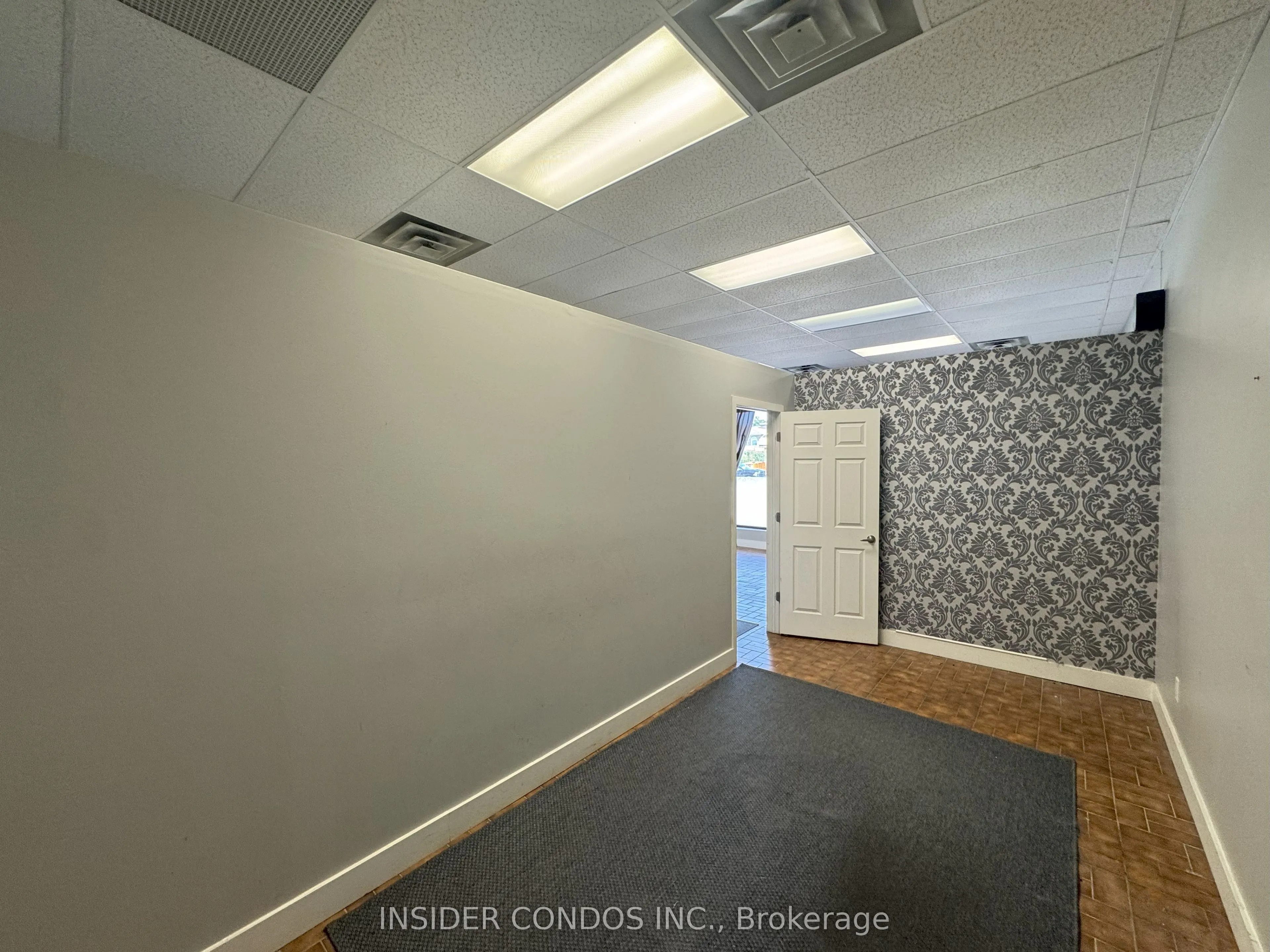 15 Willis Road, #B