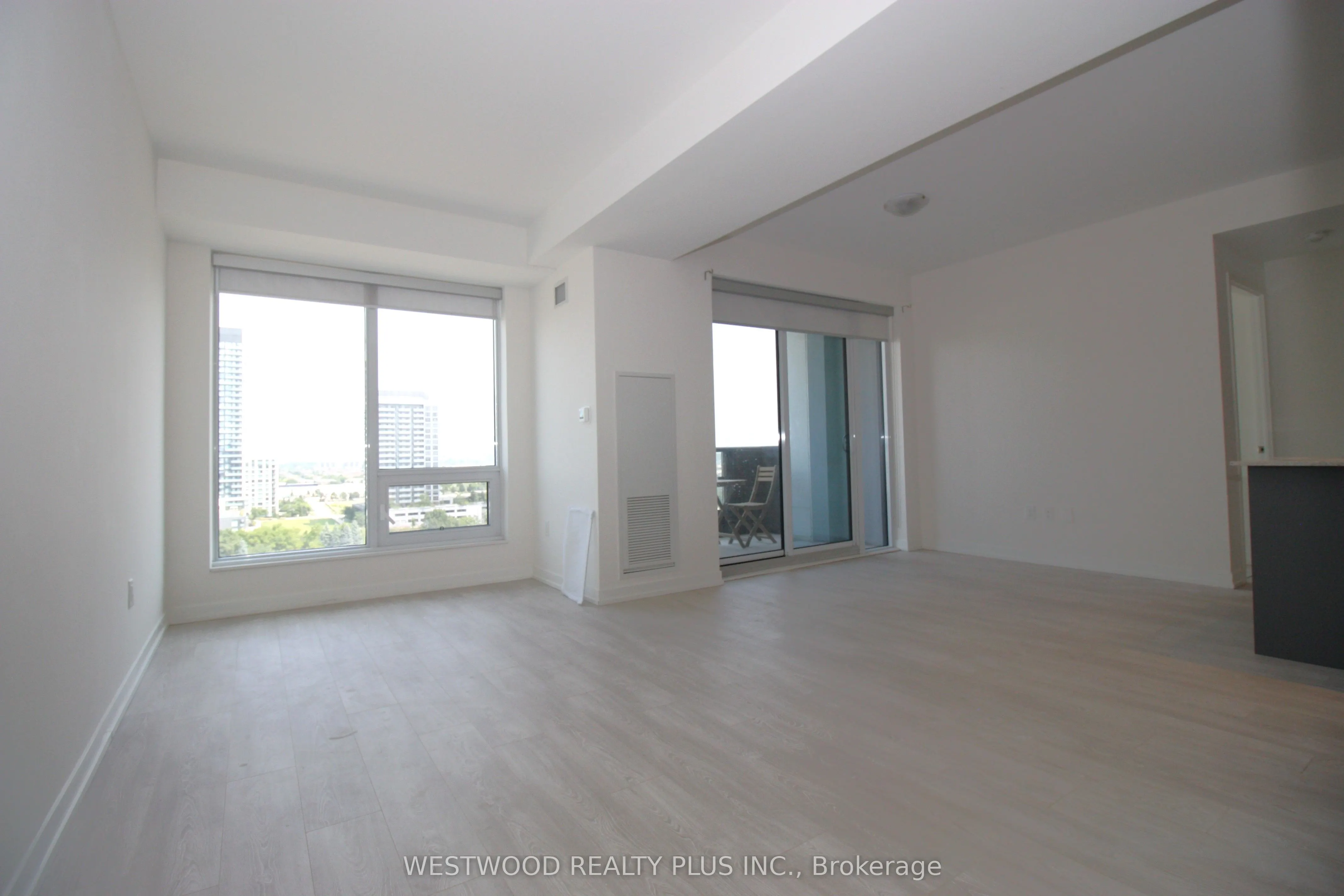 8868 Yonge Street, #1206E