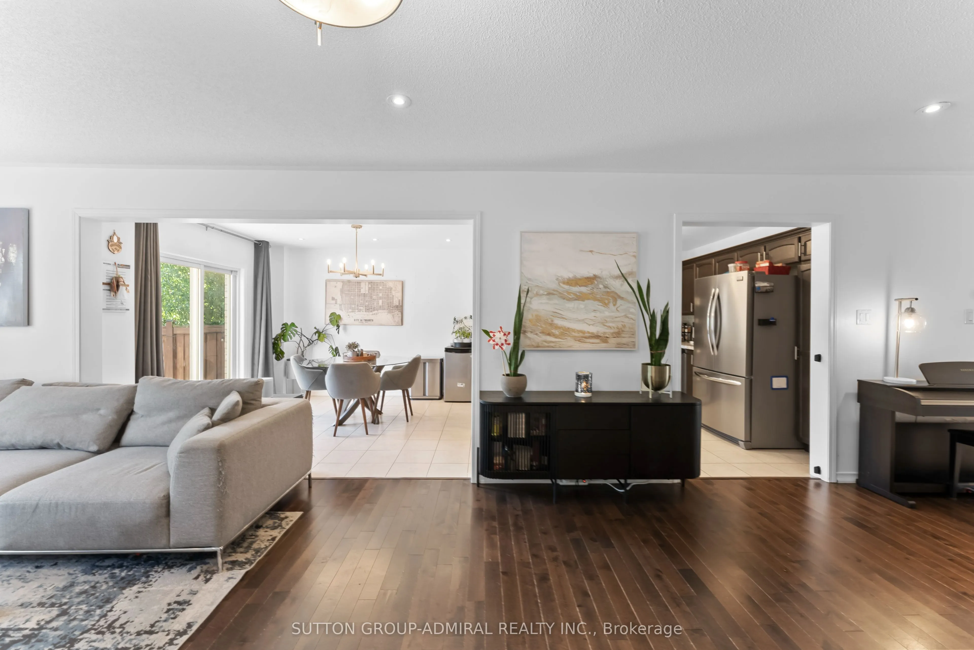17 Armstrong Crescent