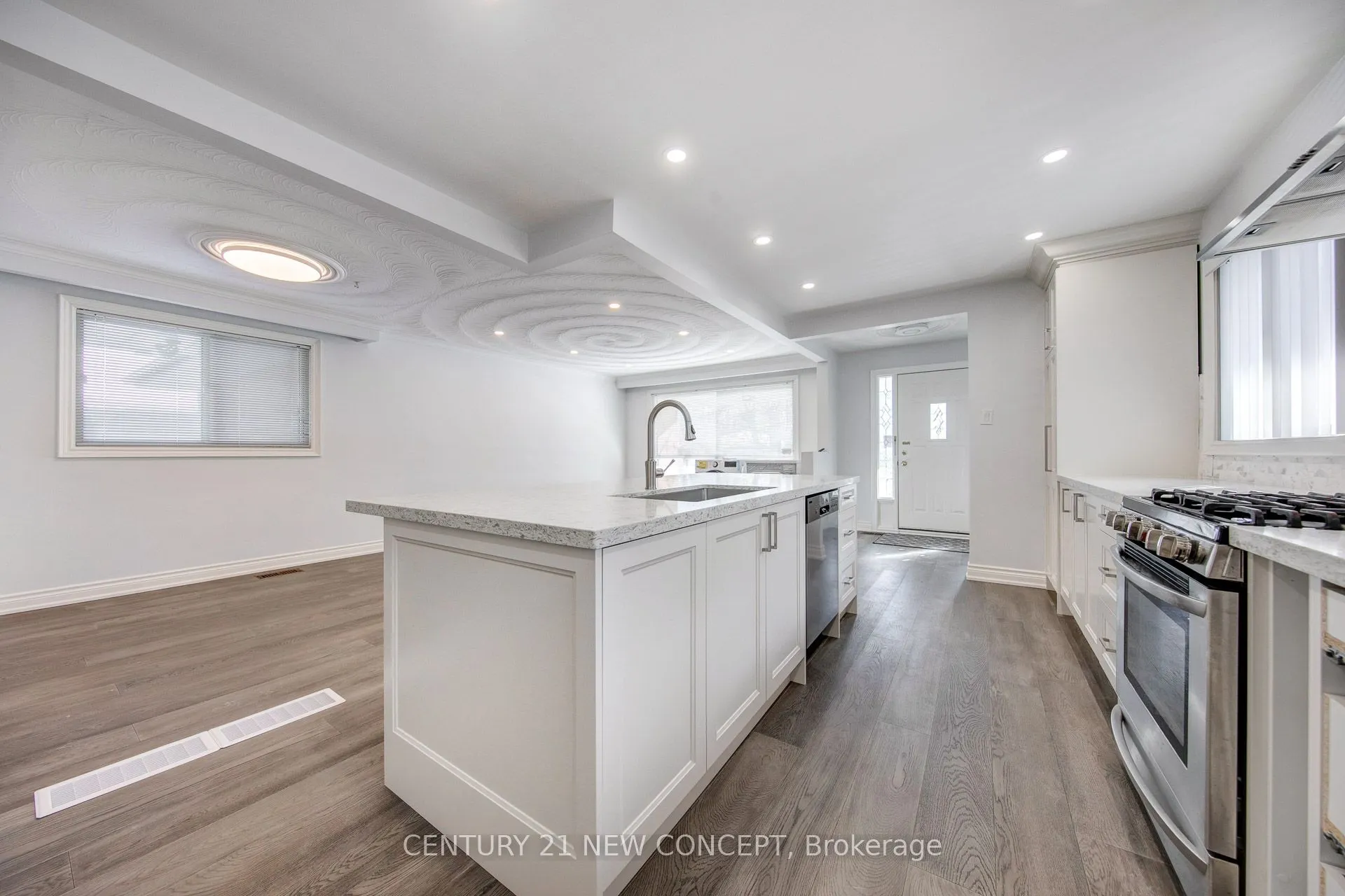 74 Clark Avenue E, #Main
