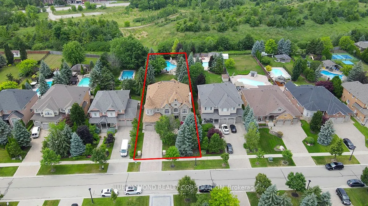 56 Weaver Court