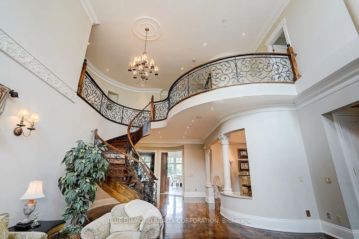 56 Weaver Court
