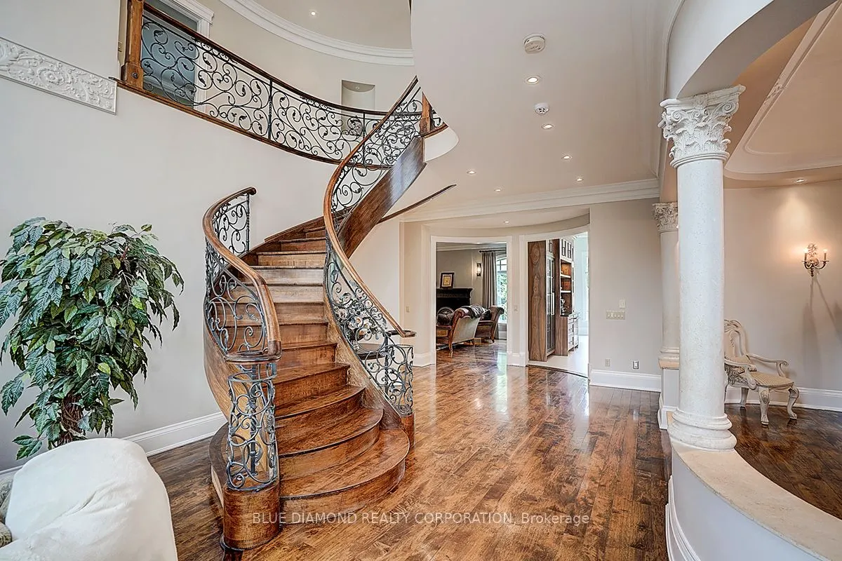 56 Weaver Court